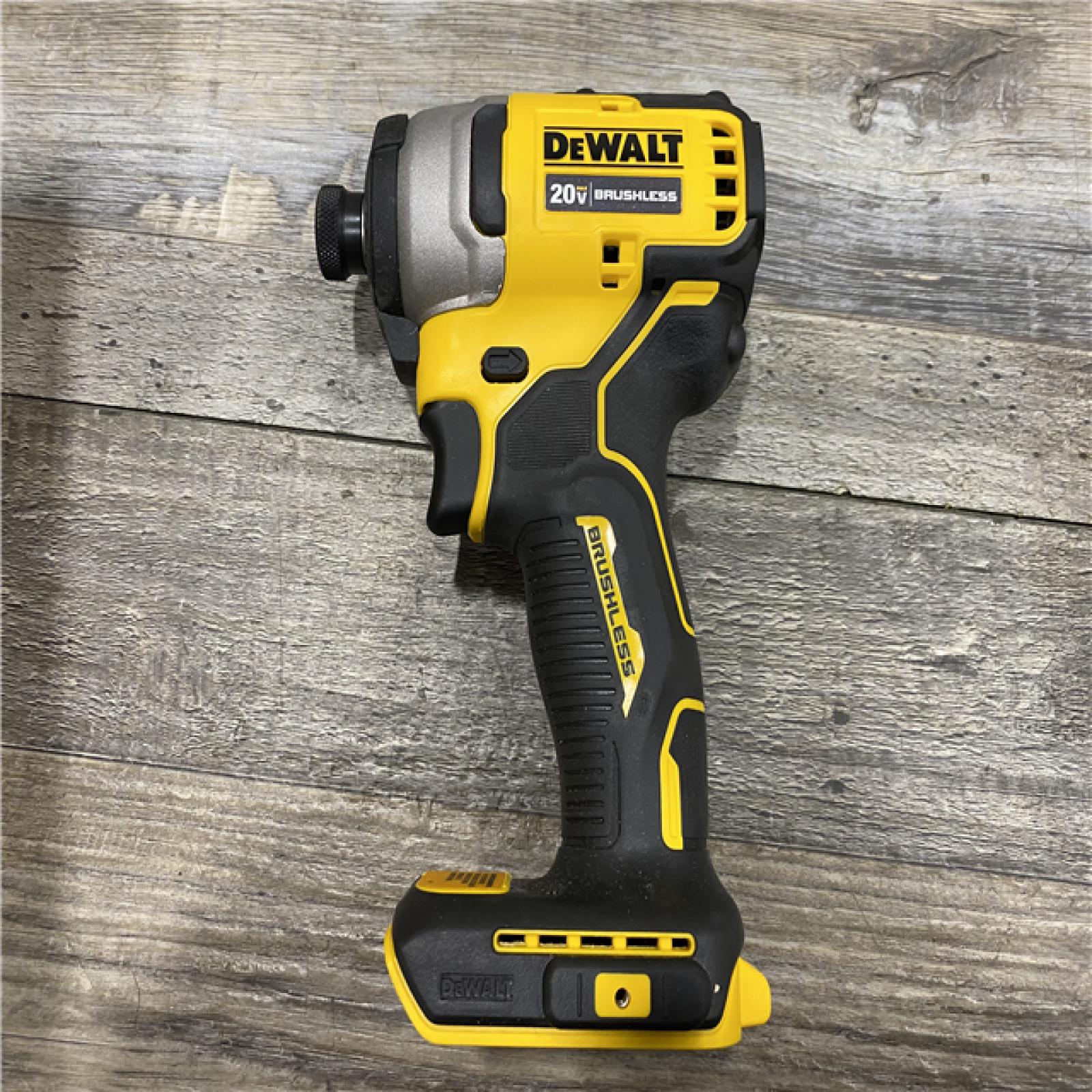 AS-IS DEWALT Atomic 20V Max Lithium-Ion Brushless Cordless Compact 1/4 in. Impact Driver Kit