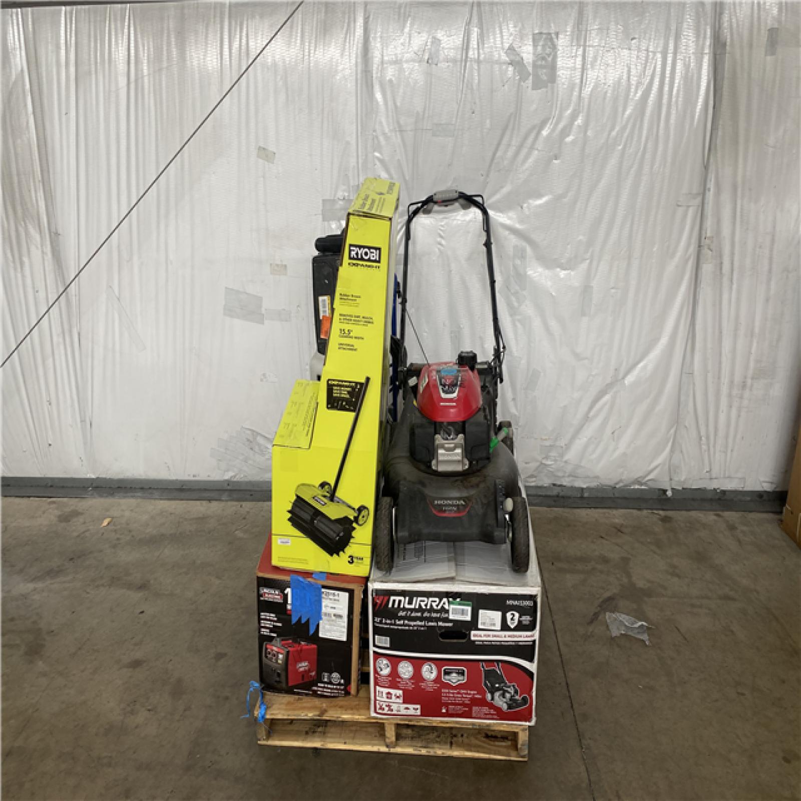 Houston Location AS IS - Outdoor Pallet