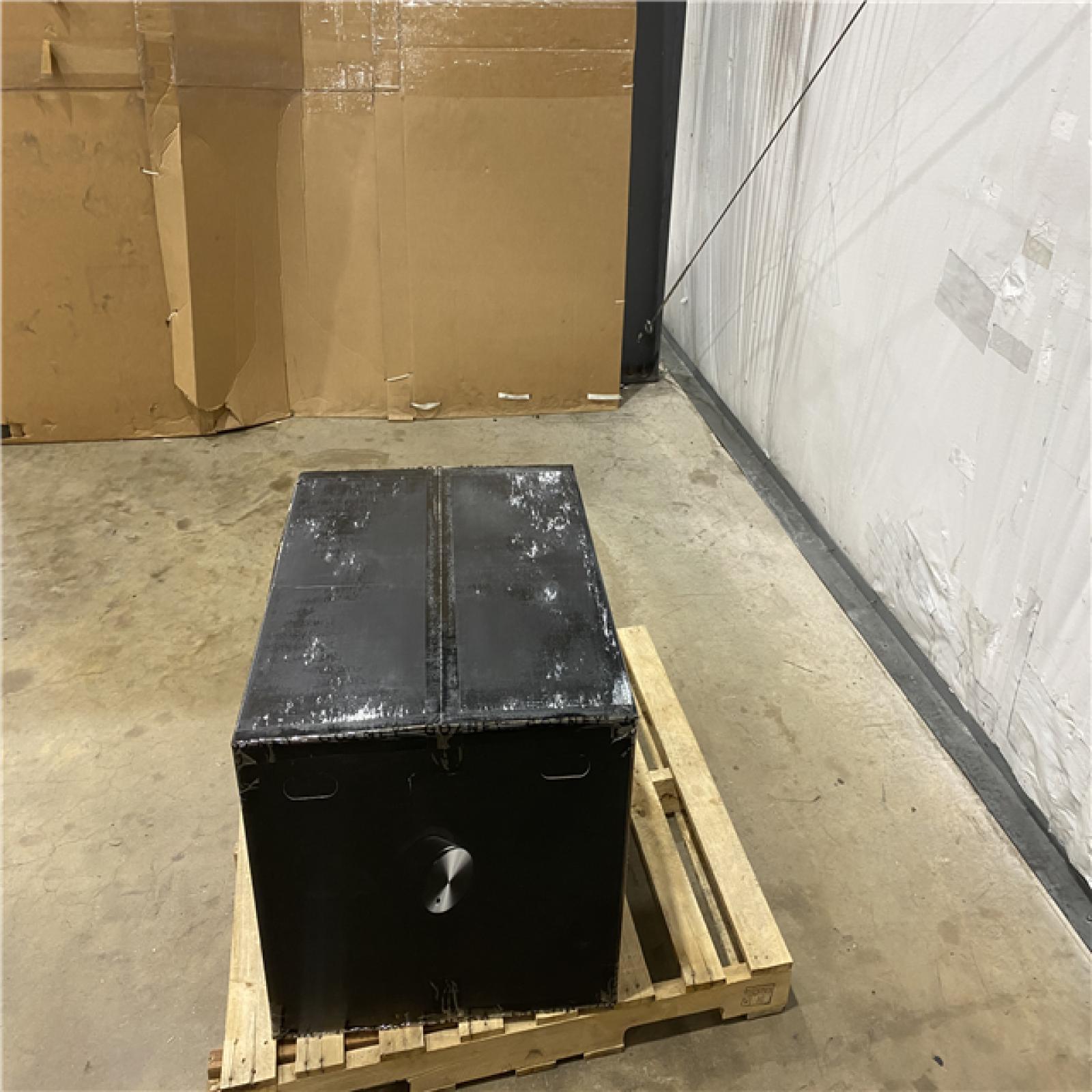Houston Location - AS-IS home improvement pallet GOZNEY DOME