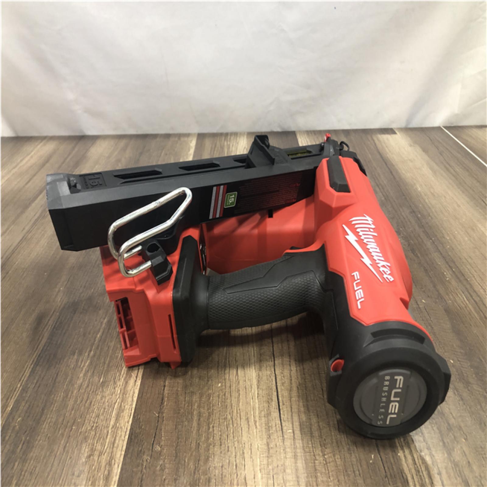 AS-IS Milwaukee FUEL 18V Lithium-Ion Brushless Cordless Gen II 15-Gauge Angled Nailer (Tool-Only)