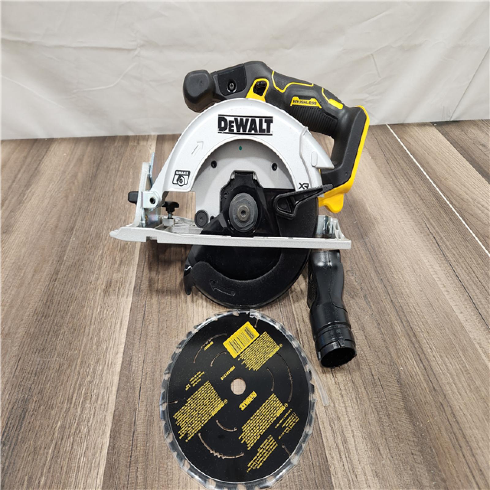 AS-IS DEWALT 20V MAX Cordless Brushless 6-1/2 in. Sidewinder Style Circular Saw (Tool Only)
