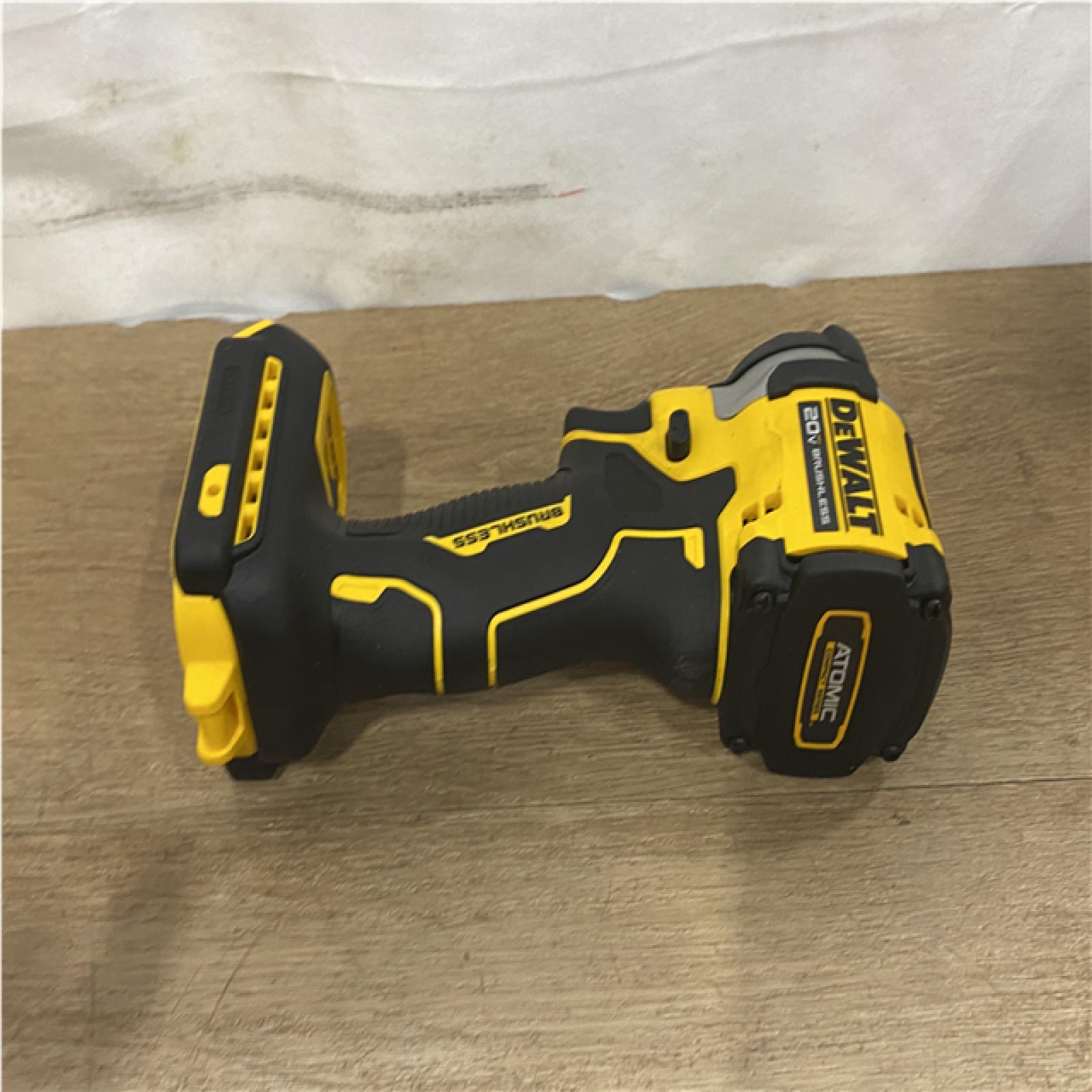 AS-IS DEWALT ATOMIC 20V MAX Lithium-Ion Cordless 1/4 in. Brushless Impact Driver Kit