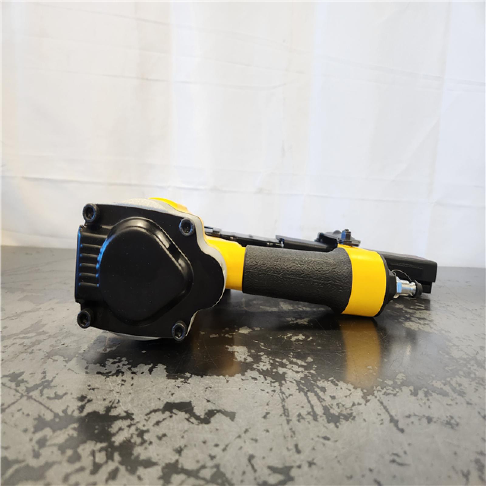 AS-IS- DeWalt 16 Gauge 1 Crown 2 Lathing Stapler