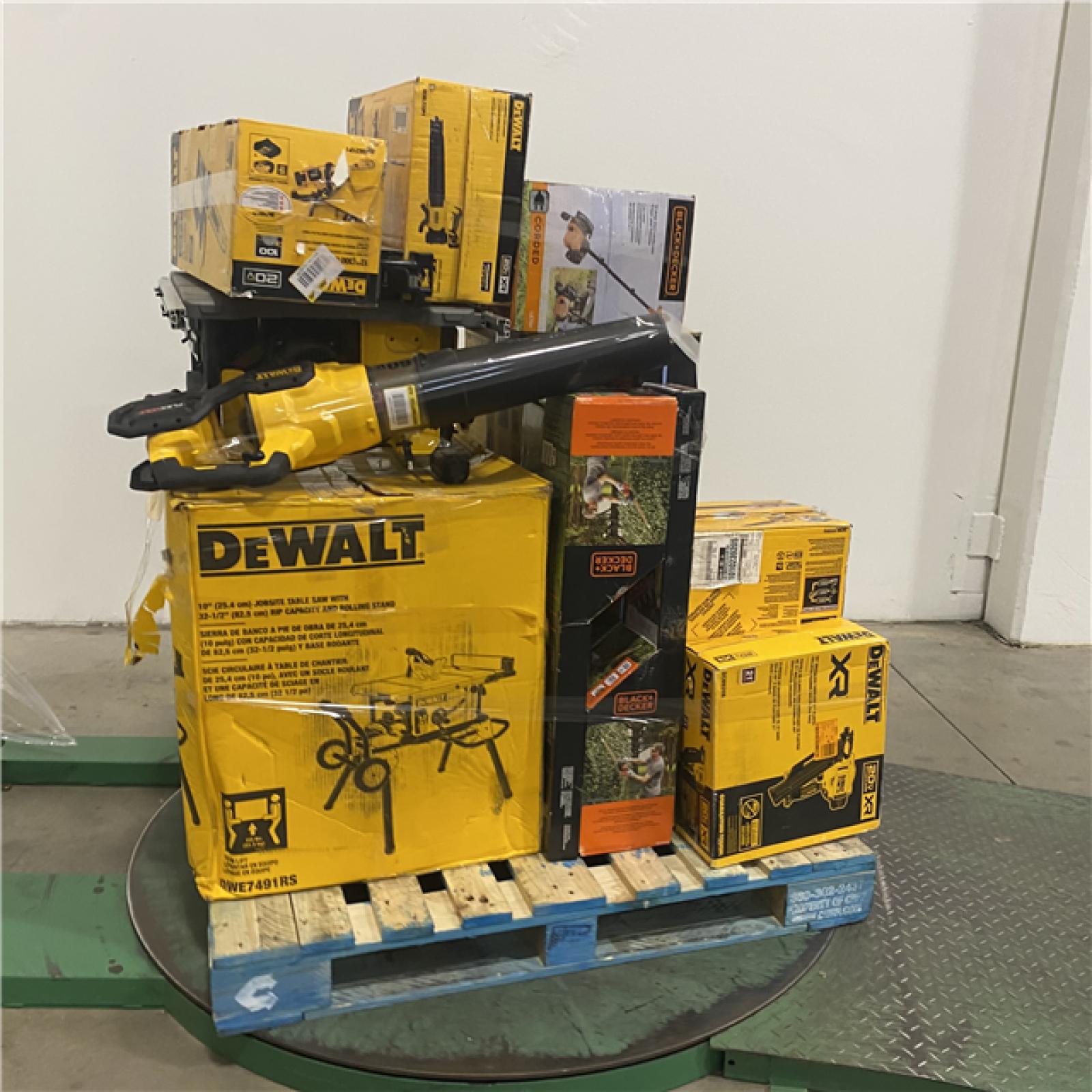 Dallas Location - As-Is Tool Pallet