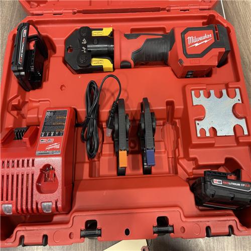 AS-IS- Milwaukee M18 18V Lithium-Ion Cordless Short Throw PEX Press Tool Kit