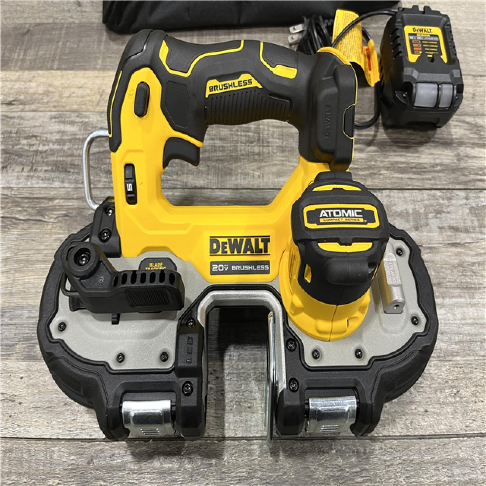 AS-IS DEWALT ATOMIC 20V MAX Lithium-Ion Cordless 1-1/4 in. Bandsaw Kit