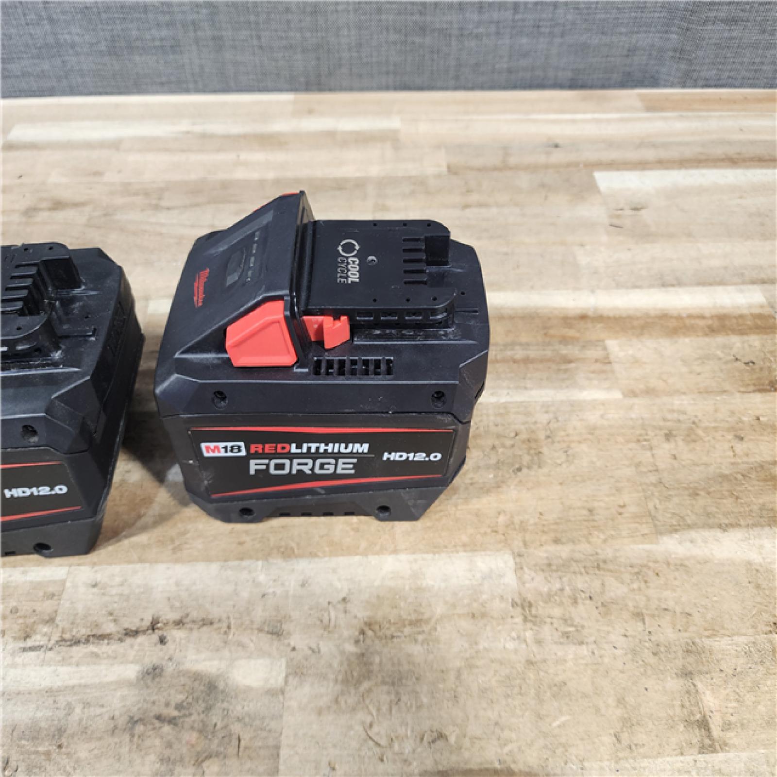 HOUSTON LOCATION - AS - IS MILWAUKEE BATTERY PACK QTY - 2