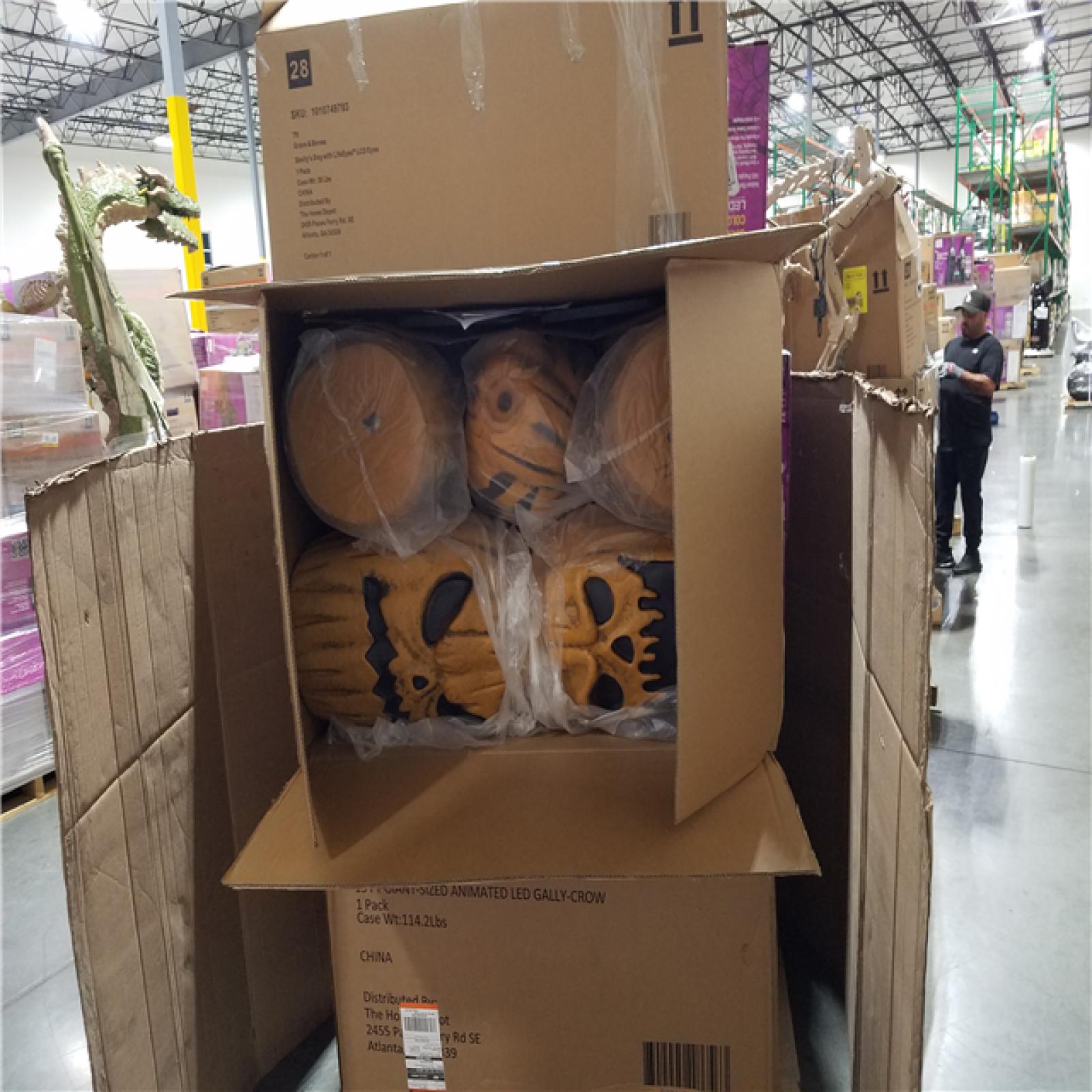 California AS-IS Holiday Pallet