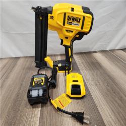 LIKE NEW! - DEWALT 20V MAX XR 18 Gauge Brad Nailer Kit