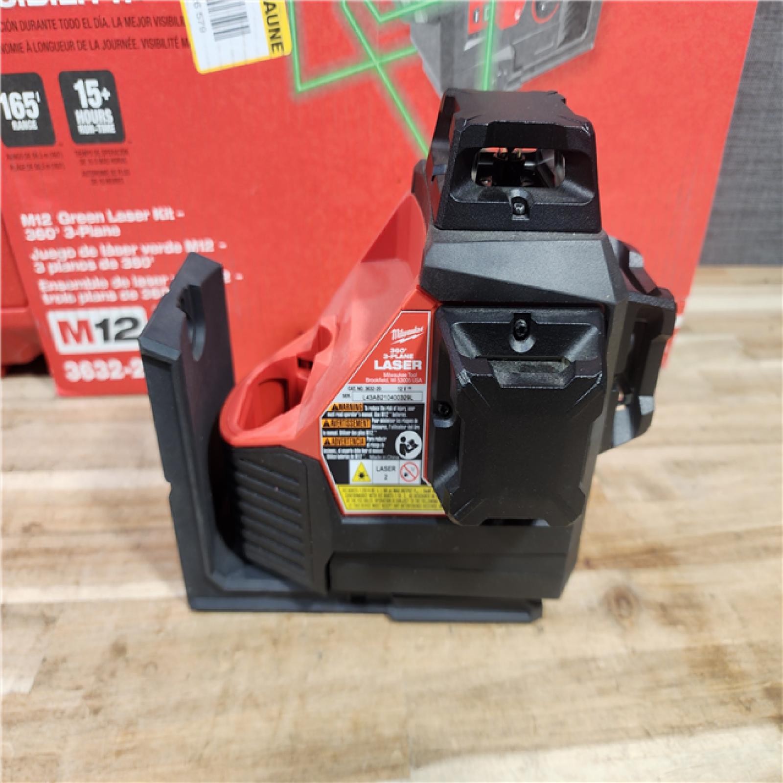 HOUSTON LOCATION - AS-IS Milwaukee 12-Volt Lithium-Ion Cordless Green 250 ft. 3-Plane Laser Level Kit