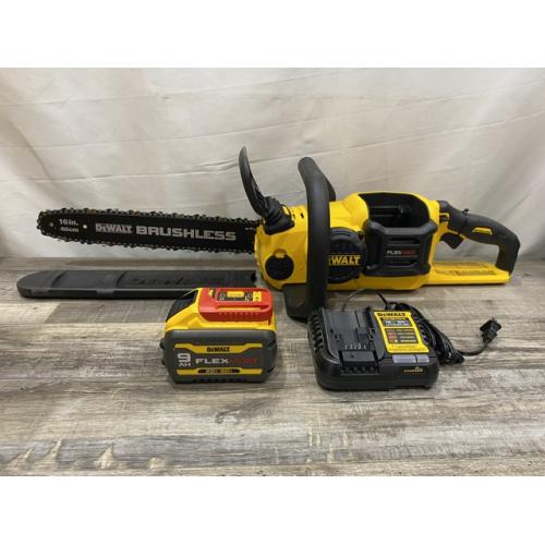 AS-IS DEWALT 60V MAX FLEXVOLT Lithium-Ion Brushless Cordless 16 Chainsaw Kit