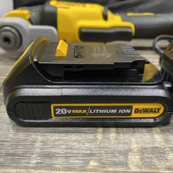 AS-IS DEWALT 20V MAX XR Cordless Brushless 3-Speed Oscillating Multi Tool Kit