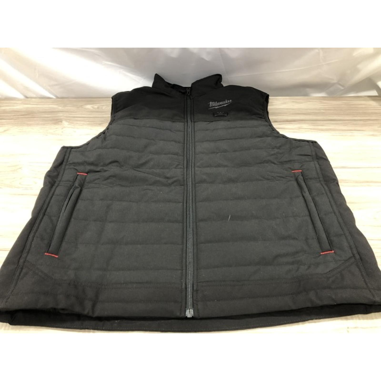 AS-IS Milwaukee Large M12 Heated Axis Vest Kit