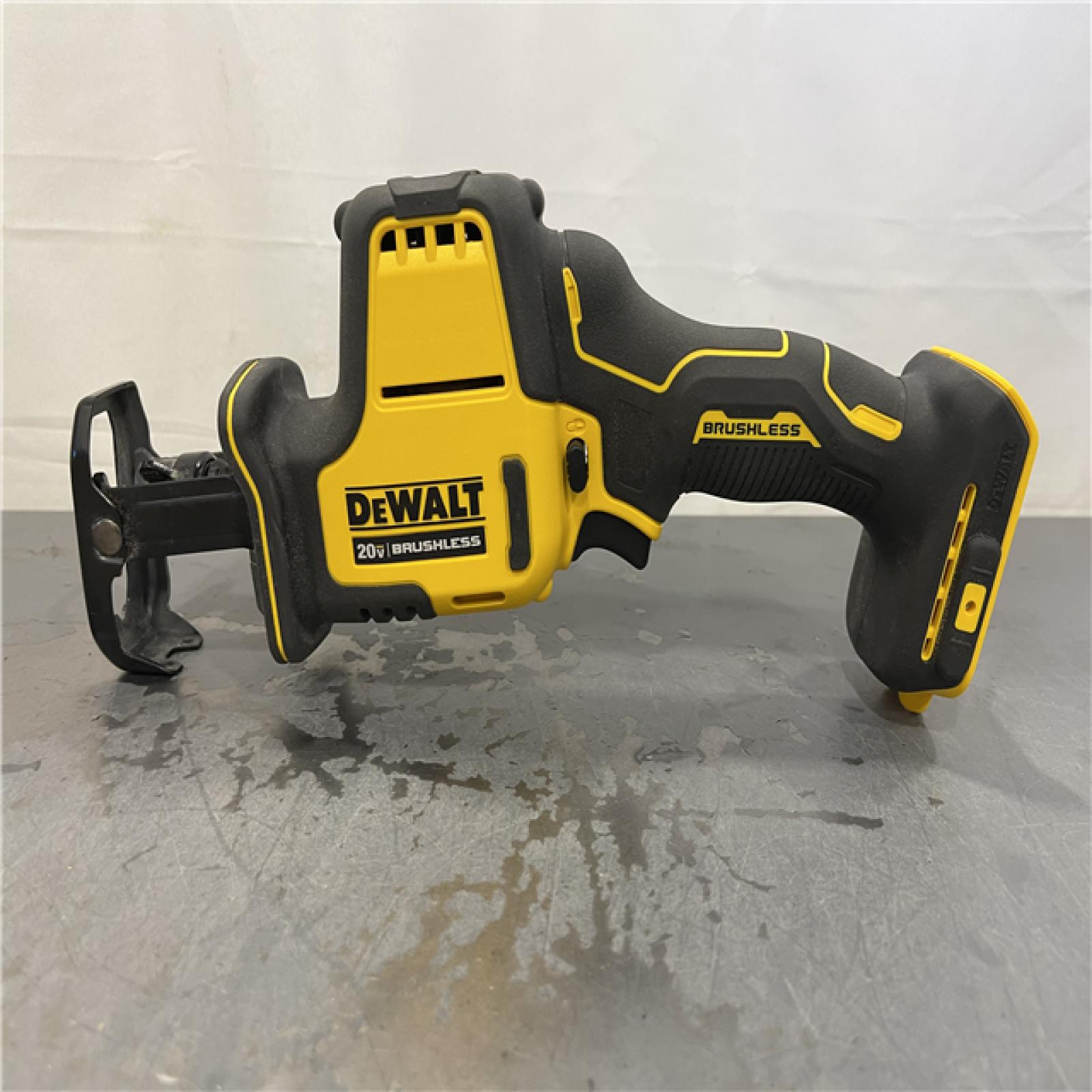 AS-IS - Dewalt ATOMIC 20V MAX Cordless One-Handed Reciprocating Saw