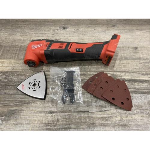 AS-IS Milwaukee 18V Lithium-Ion Cordless Oscillating Multi-Tool (Tool-Only)