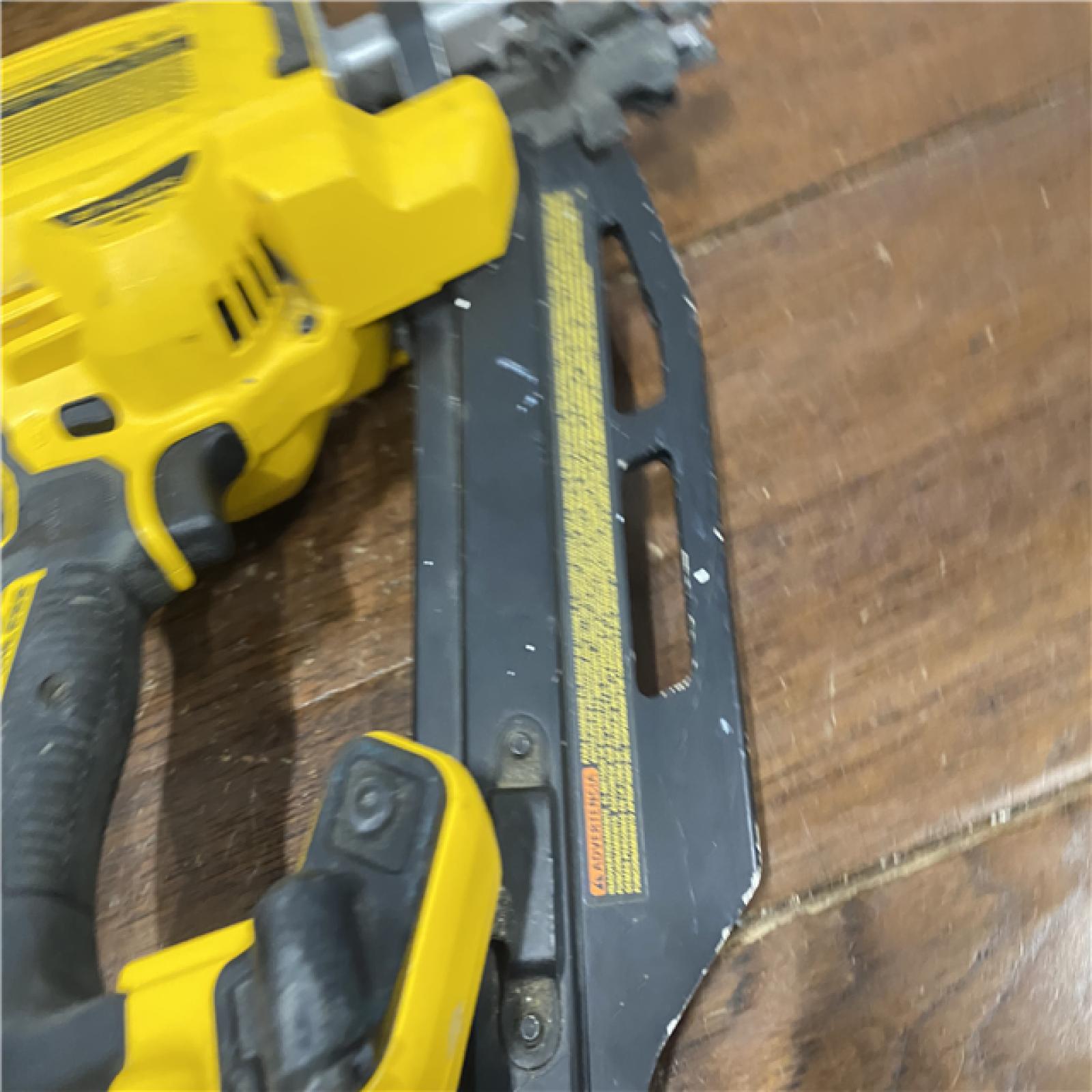 AS-IS DEWALT 20-Volt 21° Cordless Framing Nailer (Tool-Only)