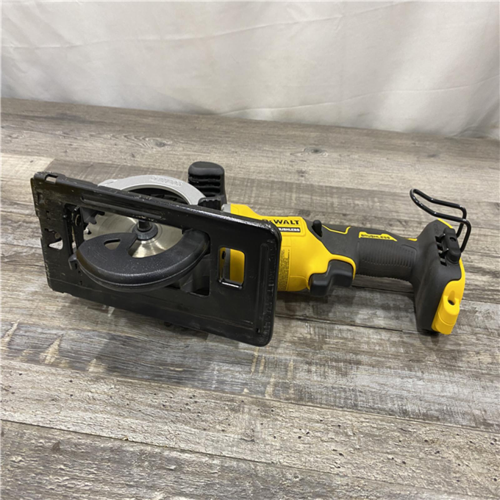 AS-IS DEWALT ATOMIC 20V MAX Cordless Brushless 4-1/2 in. Circular Saw (Tool Only)