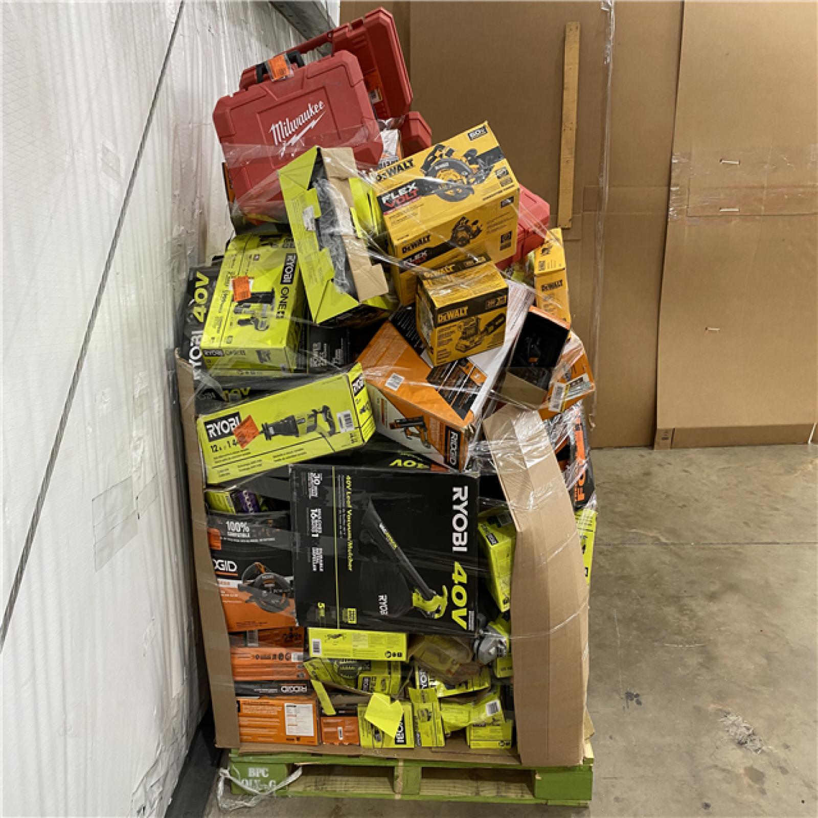 Houston Location AS IS - Tool Pallet