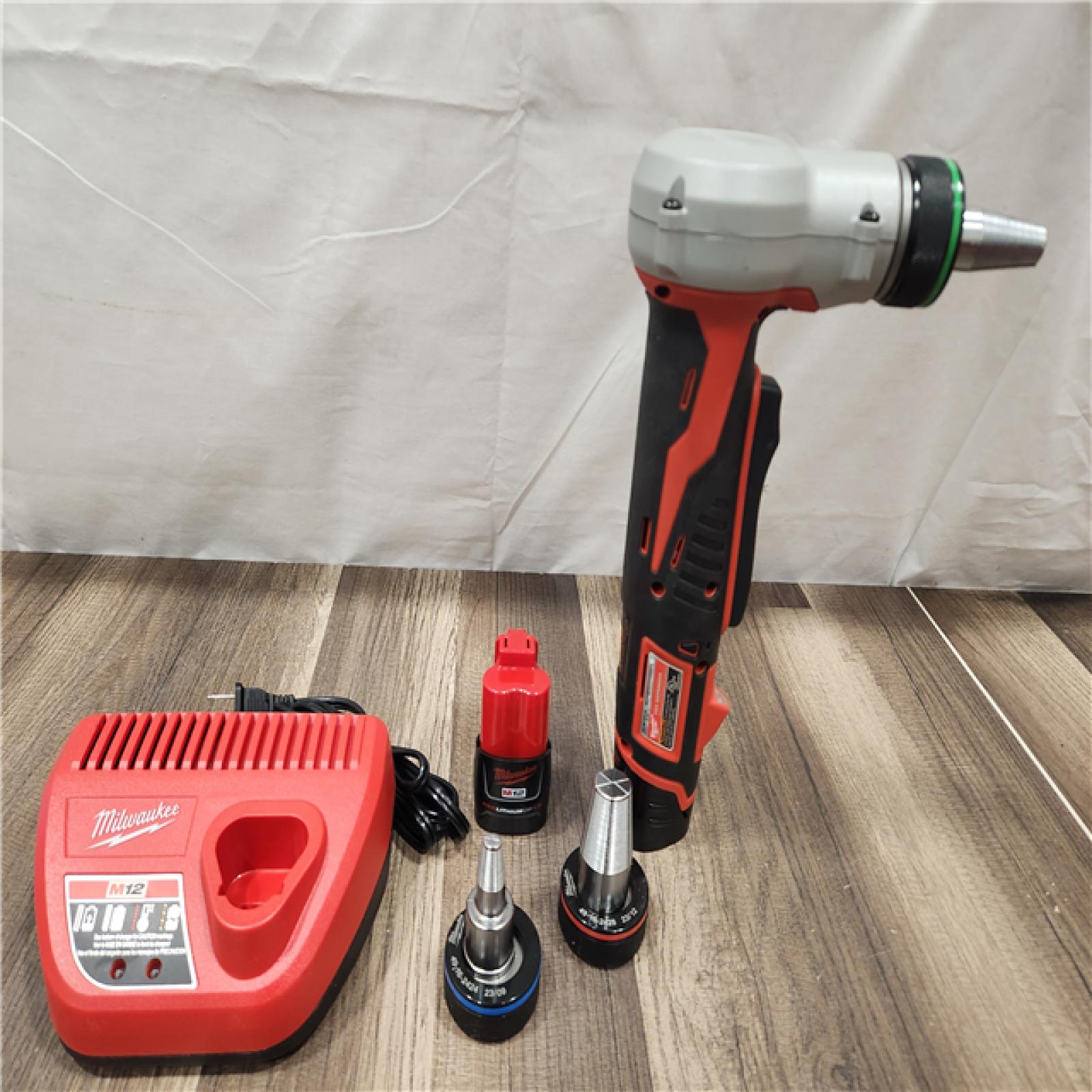 AS-IS- Milwaukee M12 12V Lithium-Ion Cordless PEX Expansion Tool Kit with (2) 1.5 Ah Batteries  (3) Expansion Heads and Hard Case