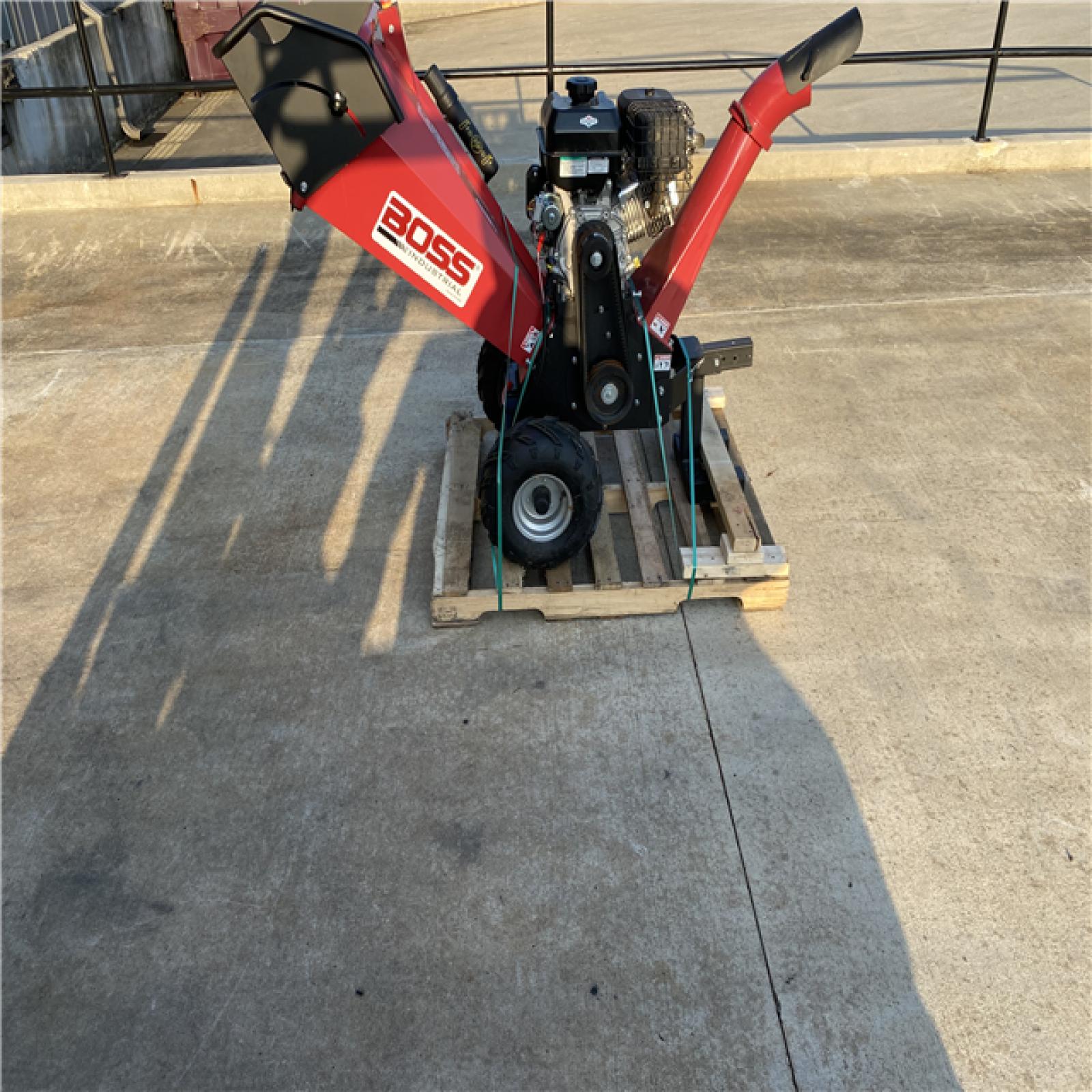 Houston Location - AS-IS Briggs & Stratton XR BOSS INDUSTRIAL Wood Chipper