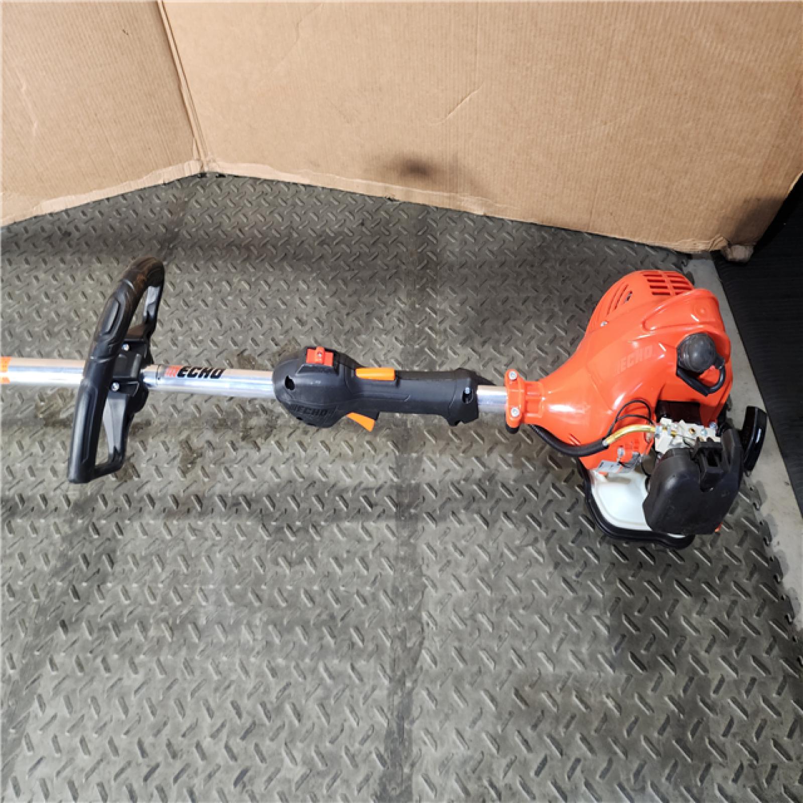 HOUSTON LOCATION - AS-IS Echo 16 Inch 21.2 CC Engine Straight Shaft String Trimmer - SRM-2120