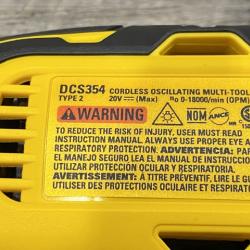 LIKE NEW - DEWALT ATOMIC 20V MAX Cordless Brushless Oscillating Multi Tool Kit