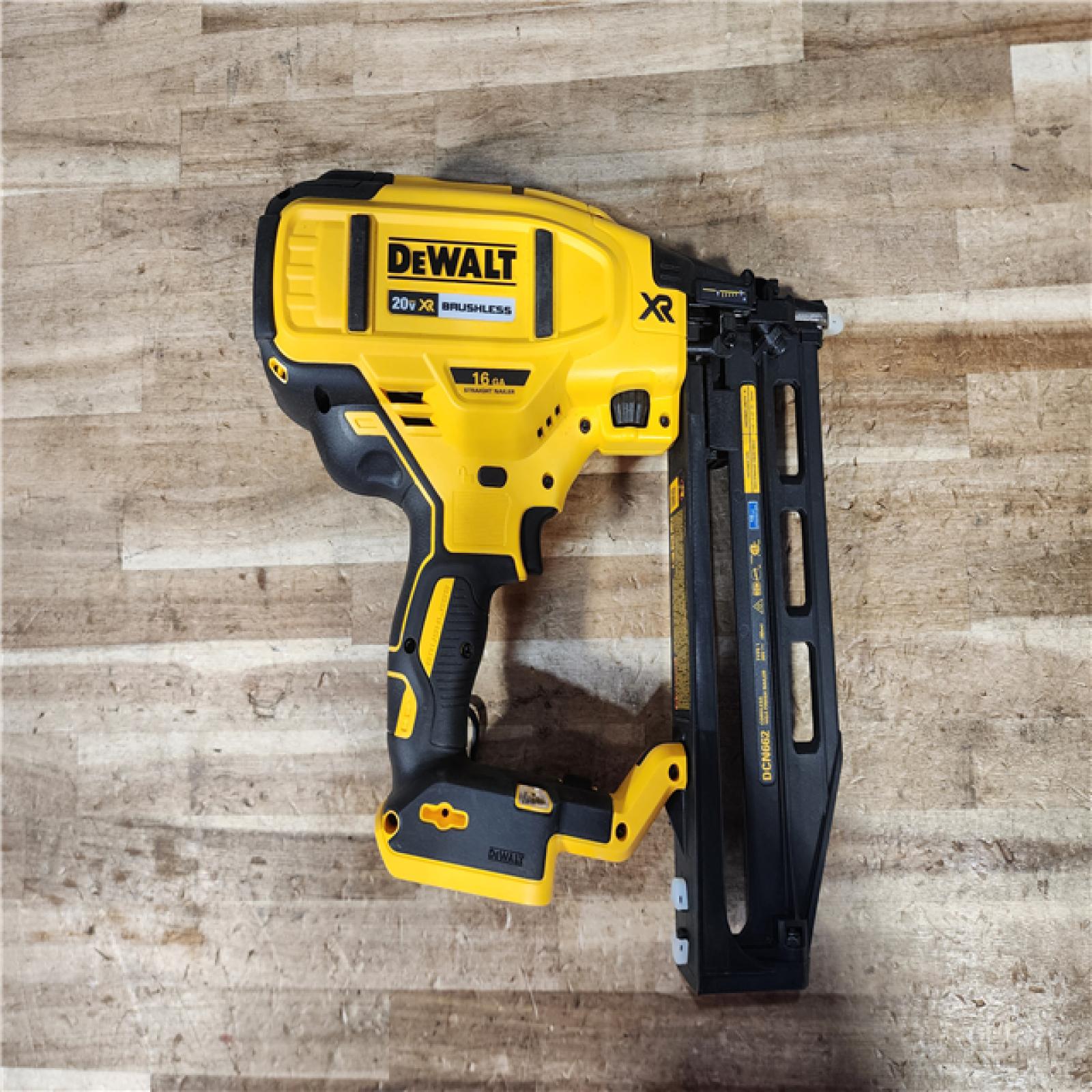 HOUSTON LOCATION - AS - IS 20V MAX XR 16-Gauge Lithium-Ion Cordless Finish Nailer (Tool Only)