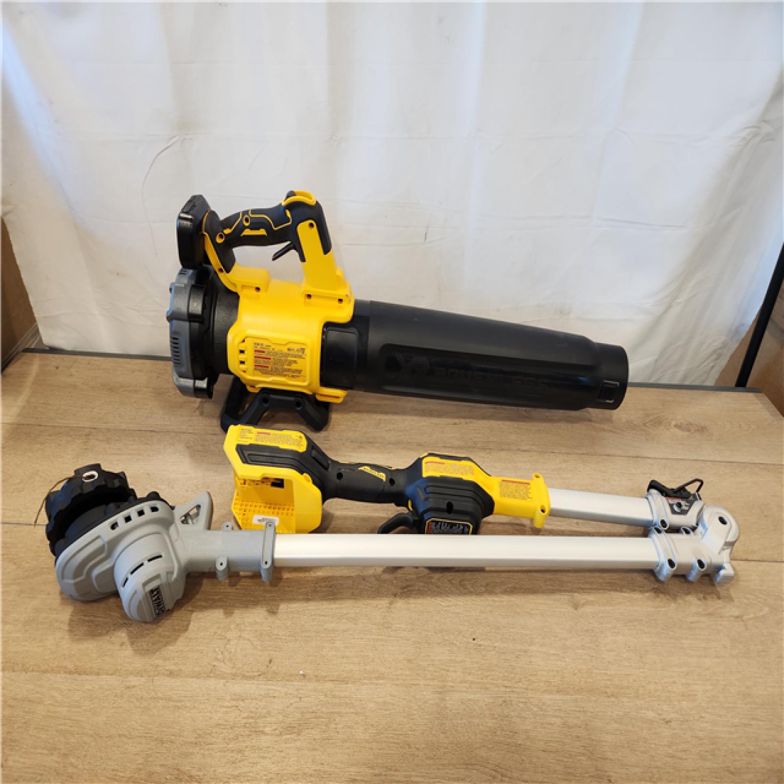 AS-IS- DEWALT 20V MAX Cordless Battery Powered String Trimmer & Blower Combo Kit with (1) 4 Ah Battery & Charger