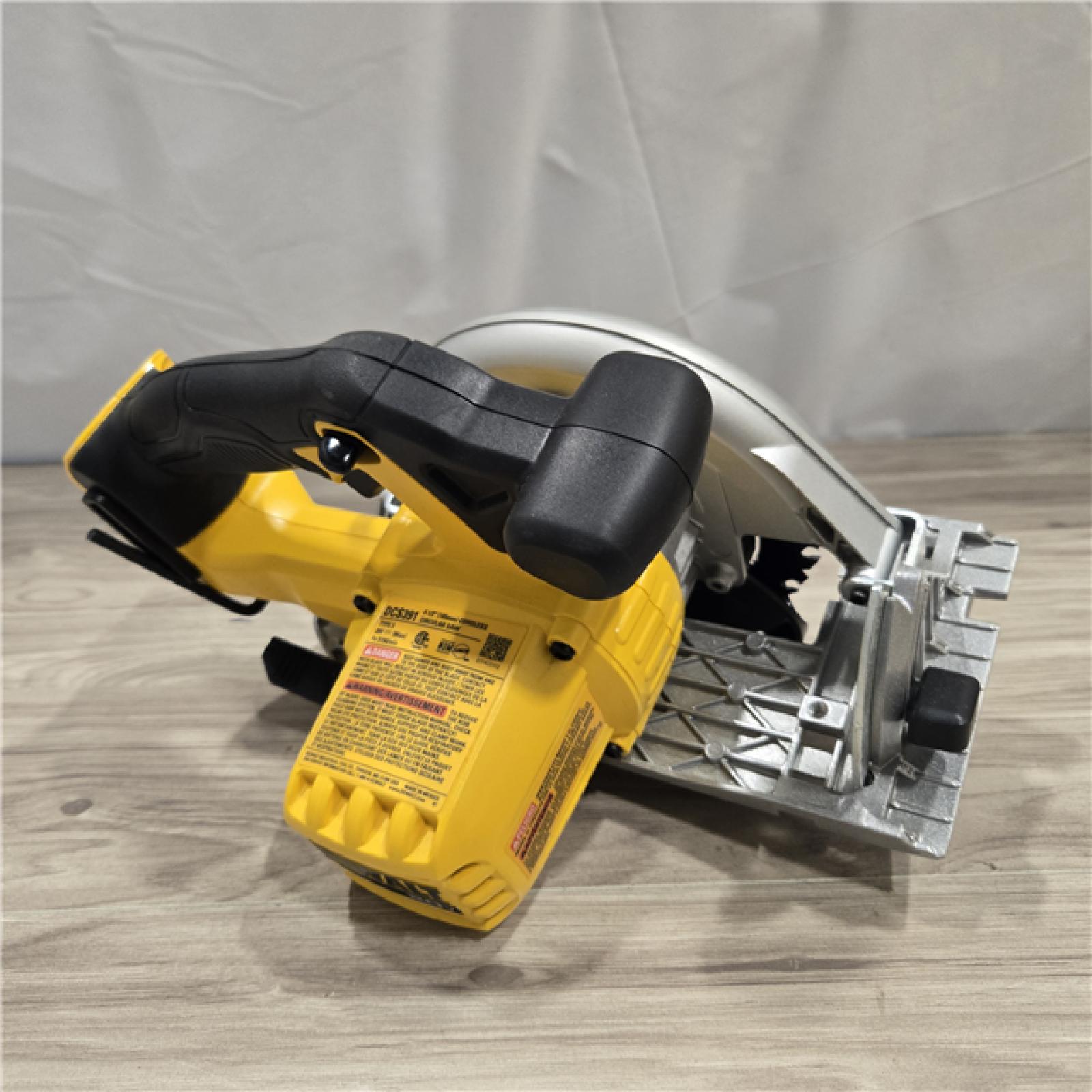 AS-IS DEWALT 6-1/2'' 165MM CIRCULAR SAW (Tool-Only)