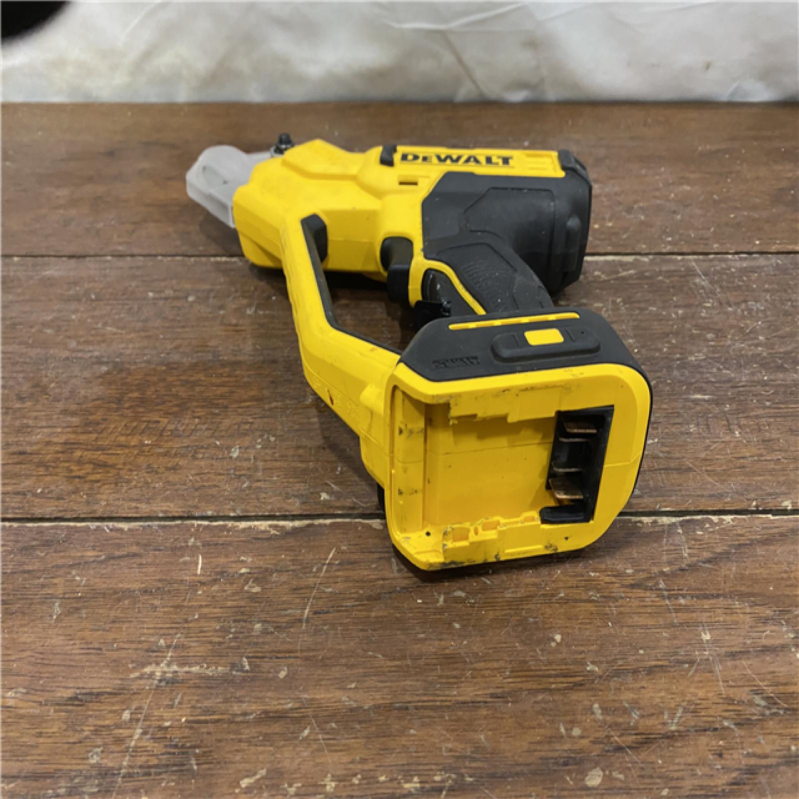 AS-IS DeWalt Cordless Pruner