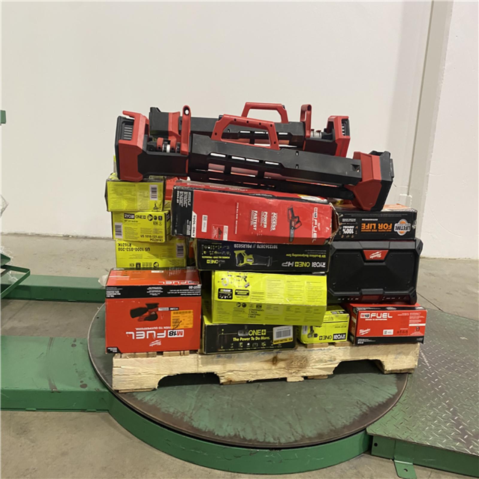 Dallas Location - As-Is Tool Pallet