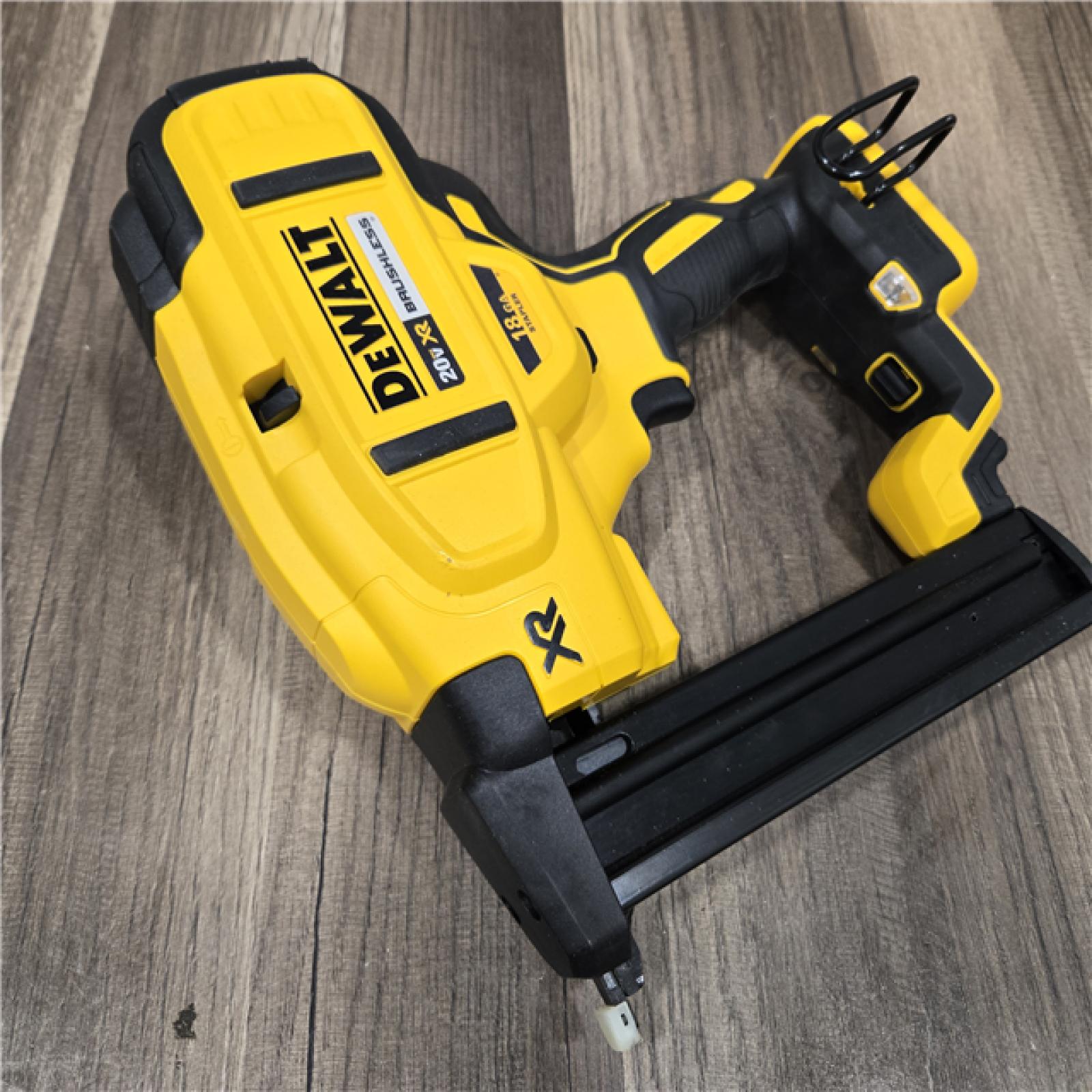 GOOD DeWALT DCN681D1 20-Volt MAX 18ga Cordless Brushless Narrow Crown Stapler Kit