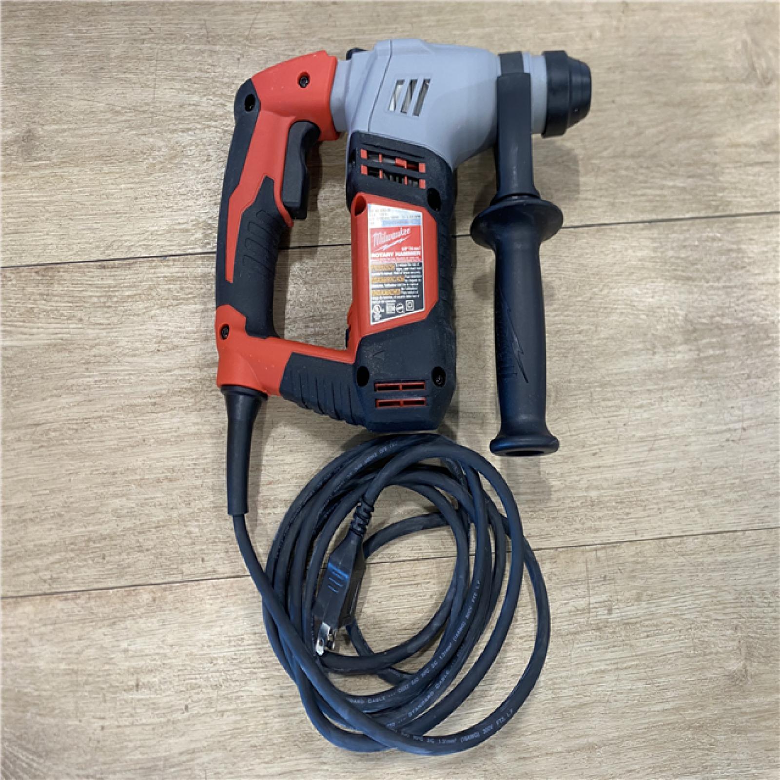 AS-IS Milwaukee 5.5 Amp 5/8 in. Corded SDS-plus Concrete/Masonry Rotary Hammer Drill Kit with Case