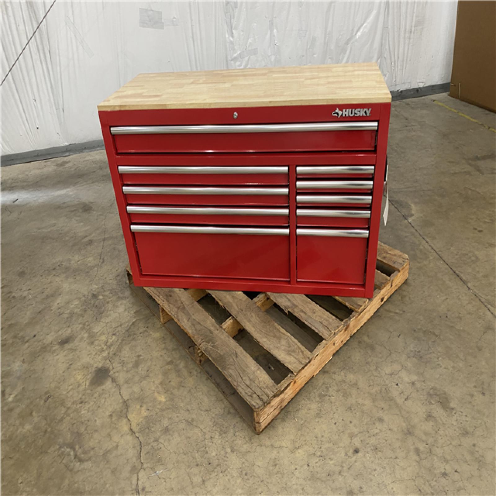 Houston Location AS IS - Husky Work Bench