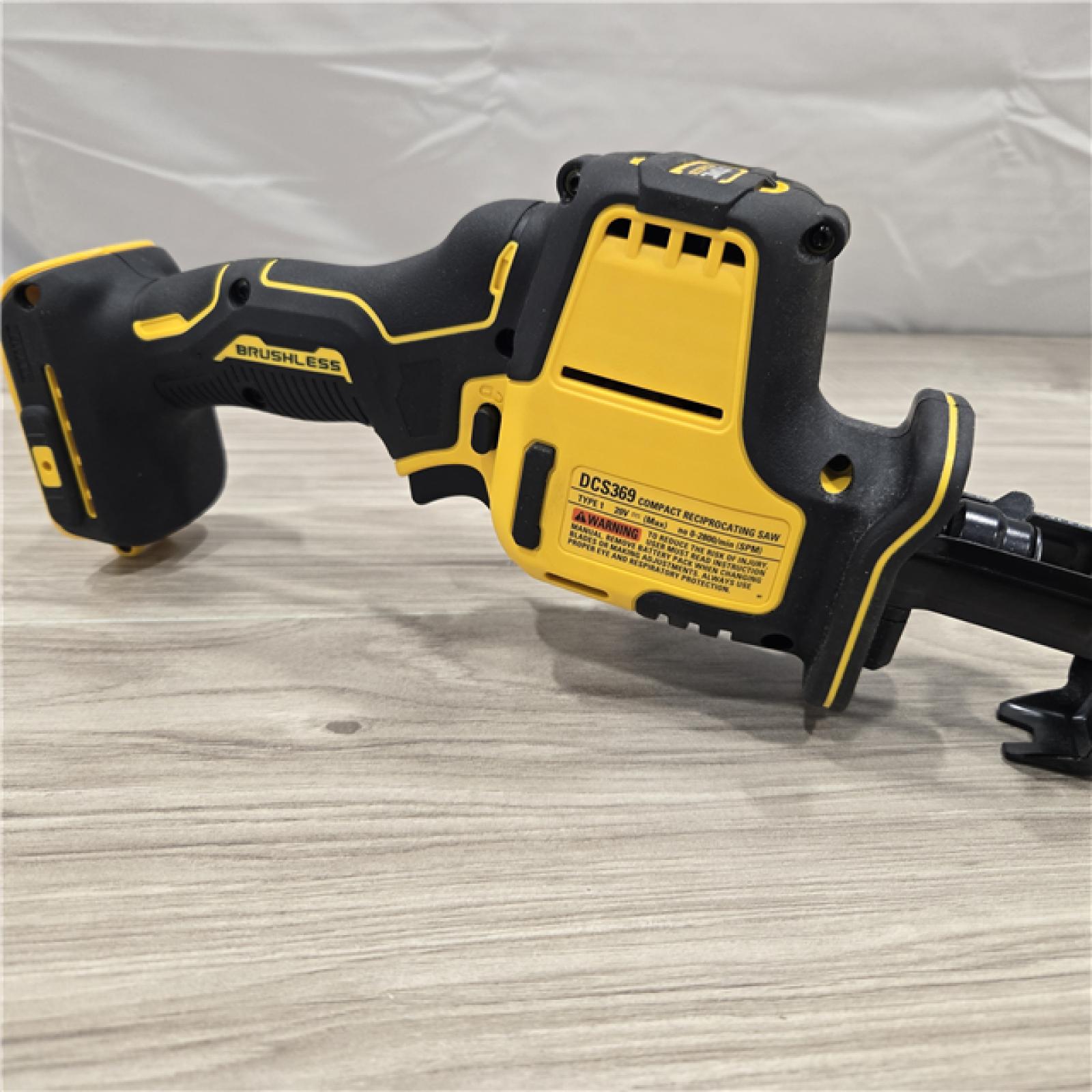LIKE NEW! - Dewalt ATOMIC 20V Reciprocating Saw (Tool Only)