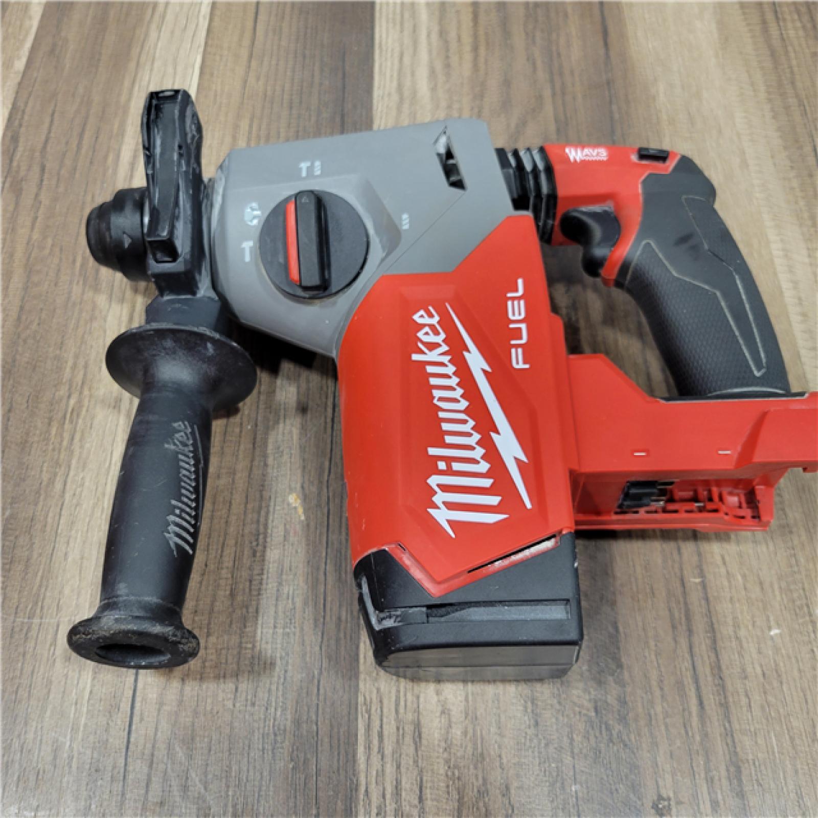 AS-IS  Milwaukee M18 FUEL 18V Lithium-Ion Brushless Cordless 1 in. SDS-Plus Rotary Hammer (Tool-Only)