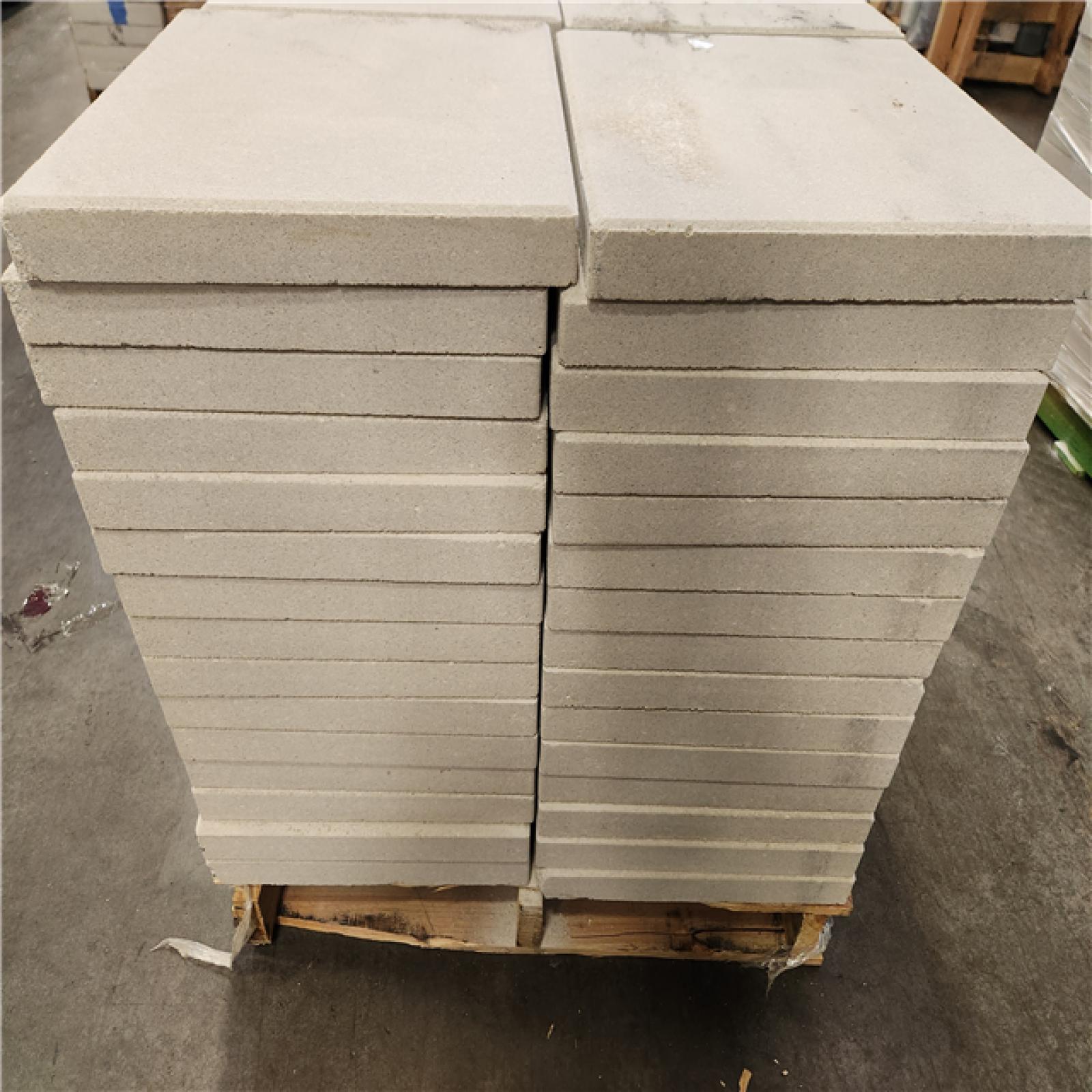 Phoenix AS-IS Oldcastle 15.75 in. x 15.75 in. x 1.75 in. White Concrete Step Stone (90- Piece Pallet)