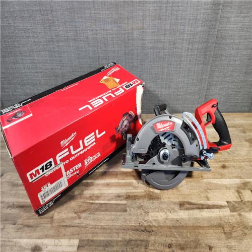 HOUSTON LOCATION - AS-IS (APPEARS LIKE NEW) Milwaukee 2830-20 Rear Handle Circular Saw M18 FUEL 7-1/4 Cordless Brushless Tool Only