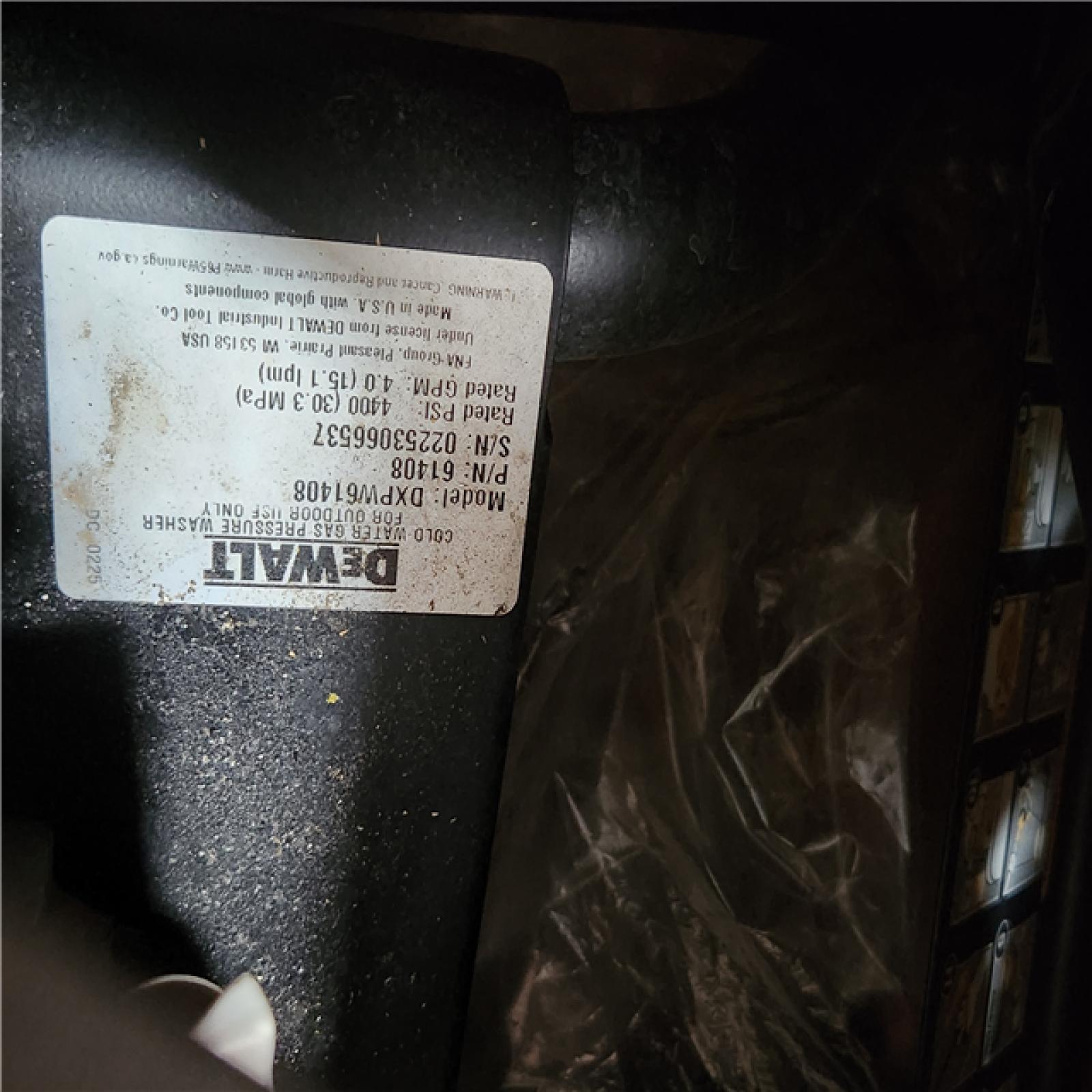 Phoenix DEWALT 4400 PSI 4.0 GPM Gas Pressure Washer with 420cc Engine  Triplex Pump  Commercial Cold Water Power Washer