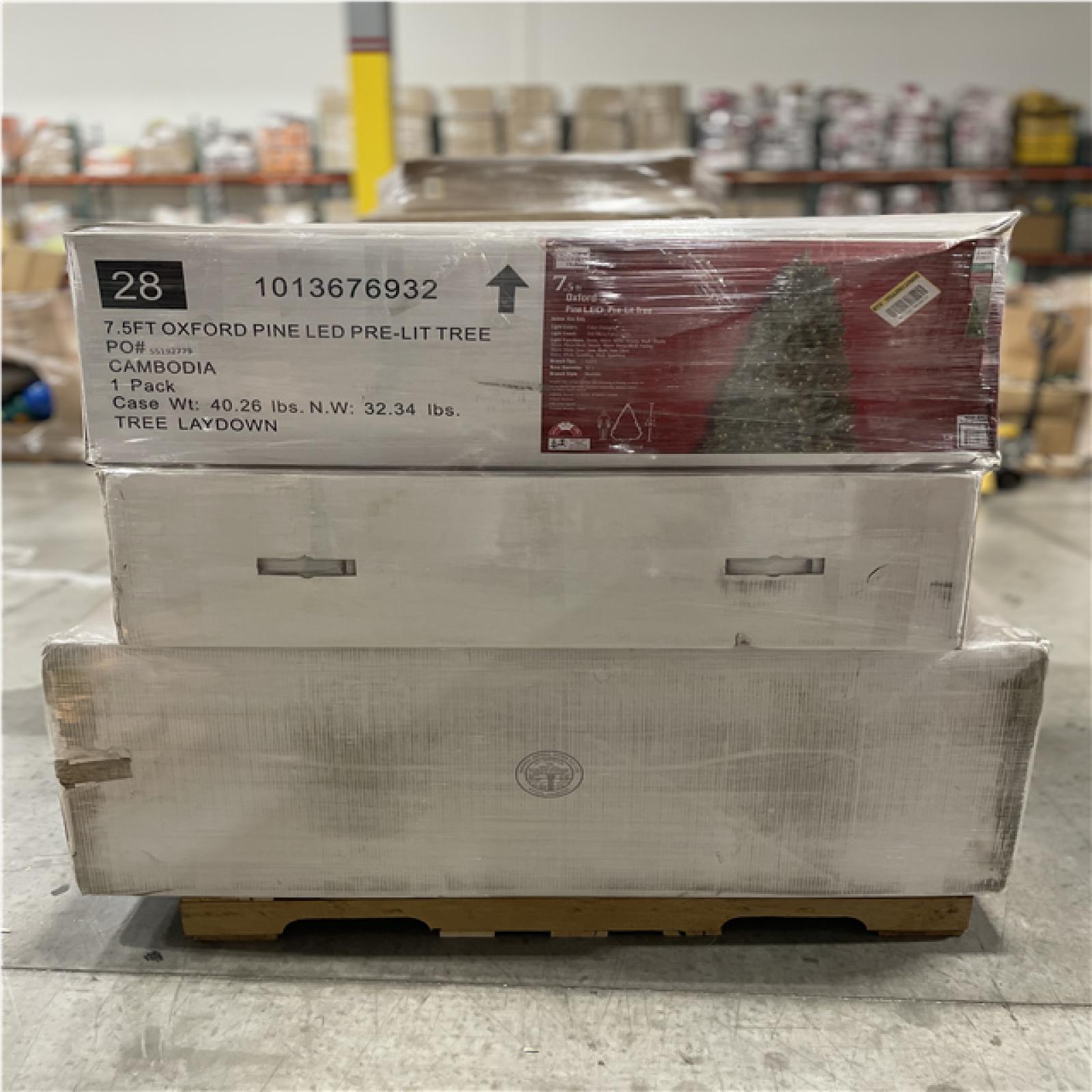 DALLAS LOCATION- AS-IS ASSORTED CHRISTMAS TREES PALLET (8 units)