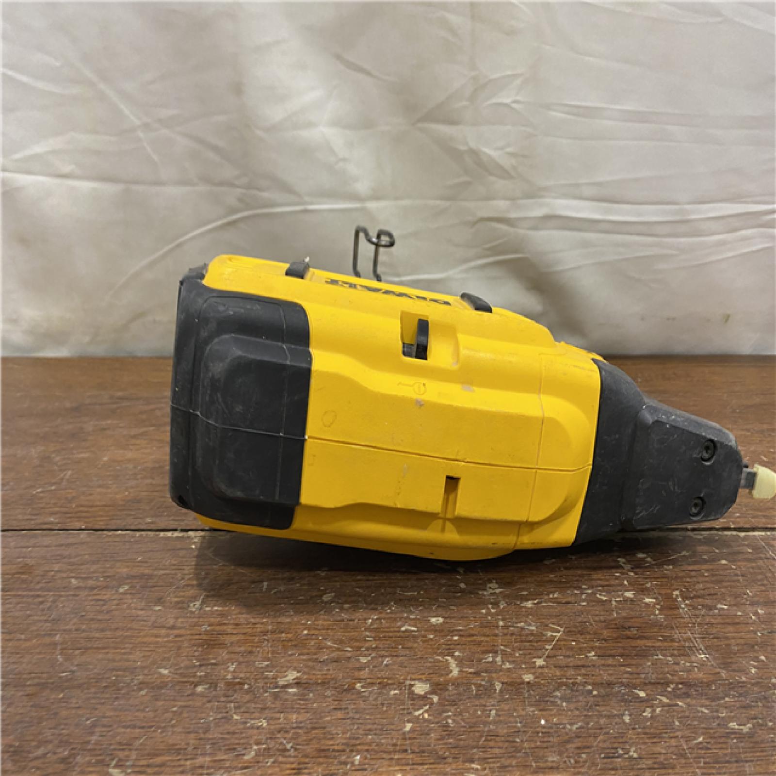 AS-IS DEWALT 20V-MAX XR 18GA BRAD NAILER KIT