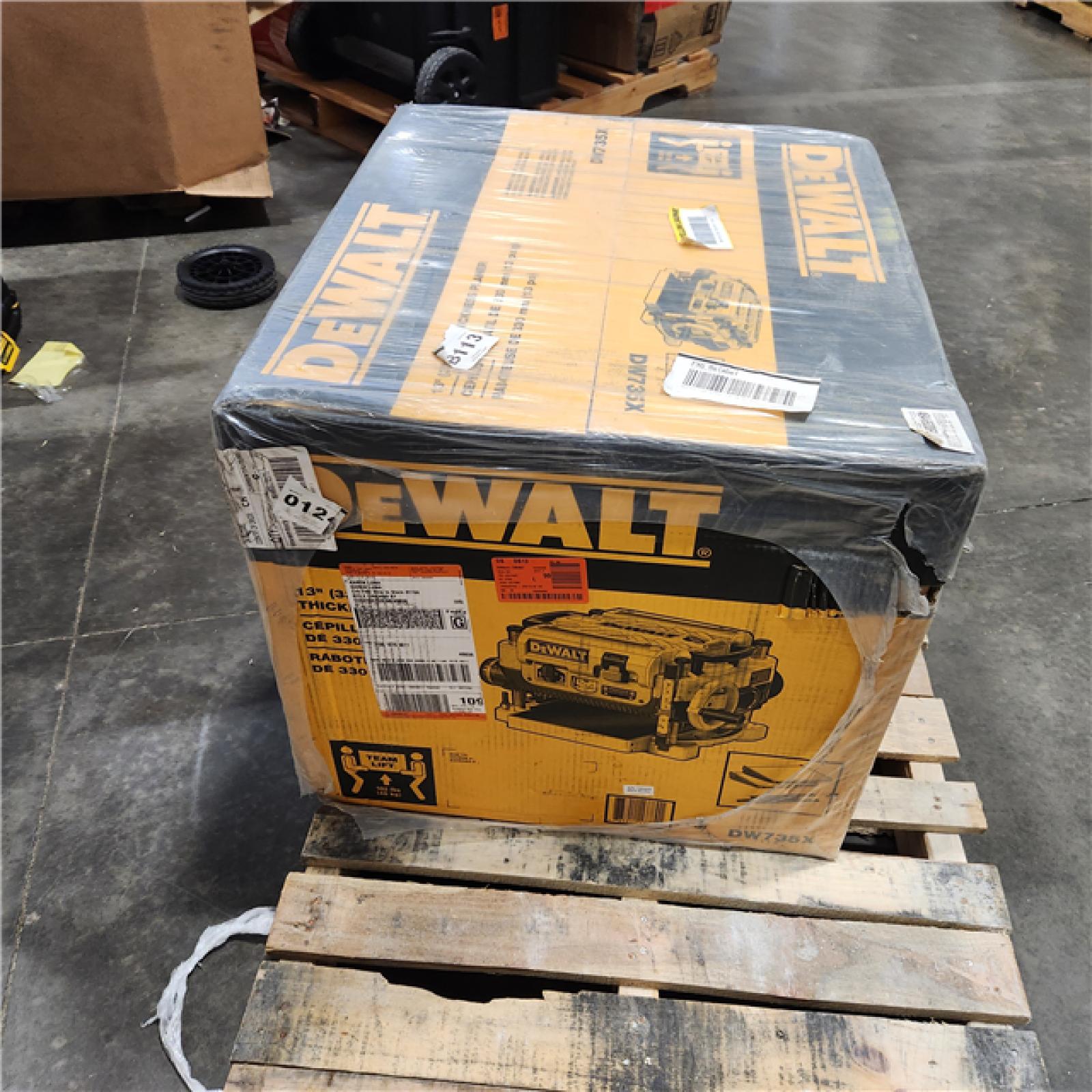 NEW- 15 Amp Corded 13 in. Heavy-Duty 2-Speed Bench Planer