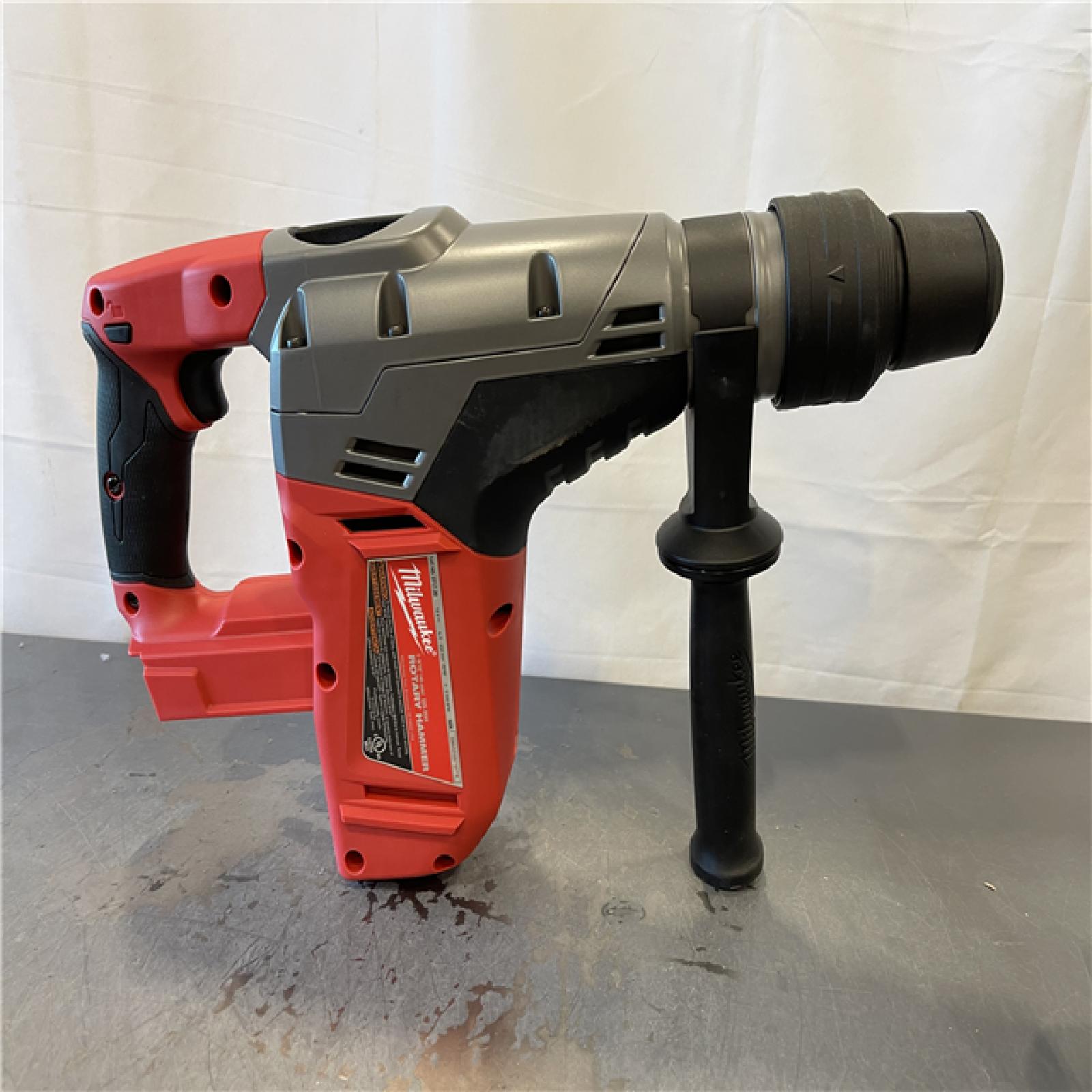 AS-IS - Milwaukee M18 FUEL 18V Lithium-Ion Brushless Cordless 1-9/16 in. SDS-Max Rotary Hammer