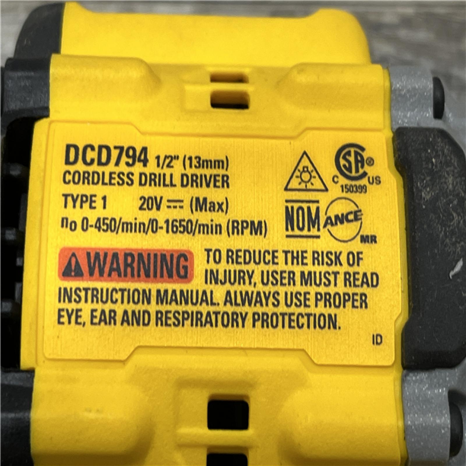 AS-IS DEWALT Atomic 20V Lithium-Ion Cordless Compact 1/2 in. Drill/Driver Kit