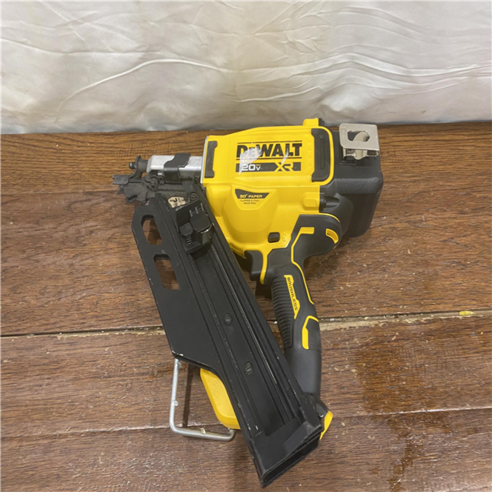 AS-IS DEWALT 20-Volt 30° Cordless Framing Nailer (Tool-Only)