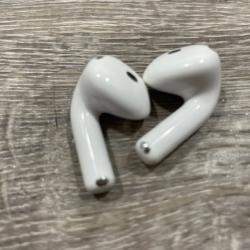 AS-IS Apple Airpods 4