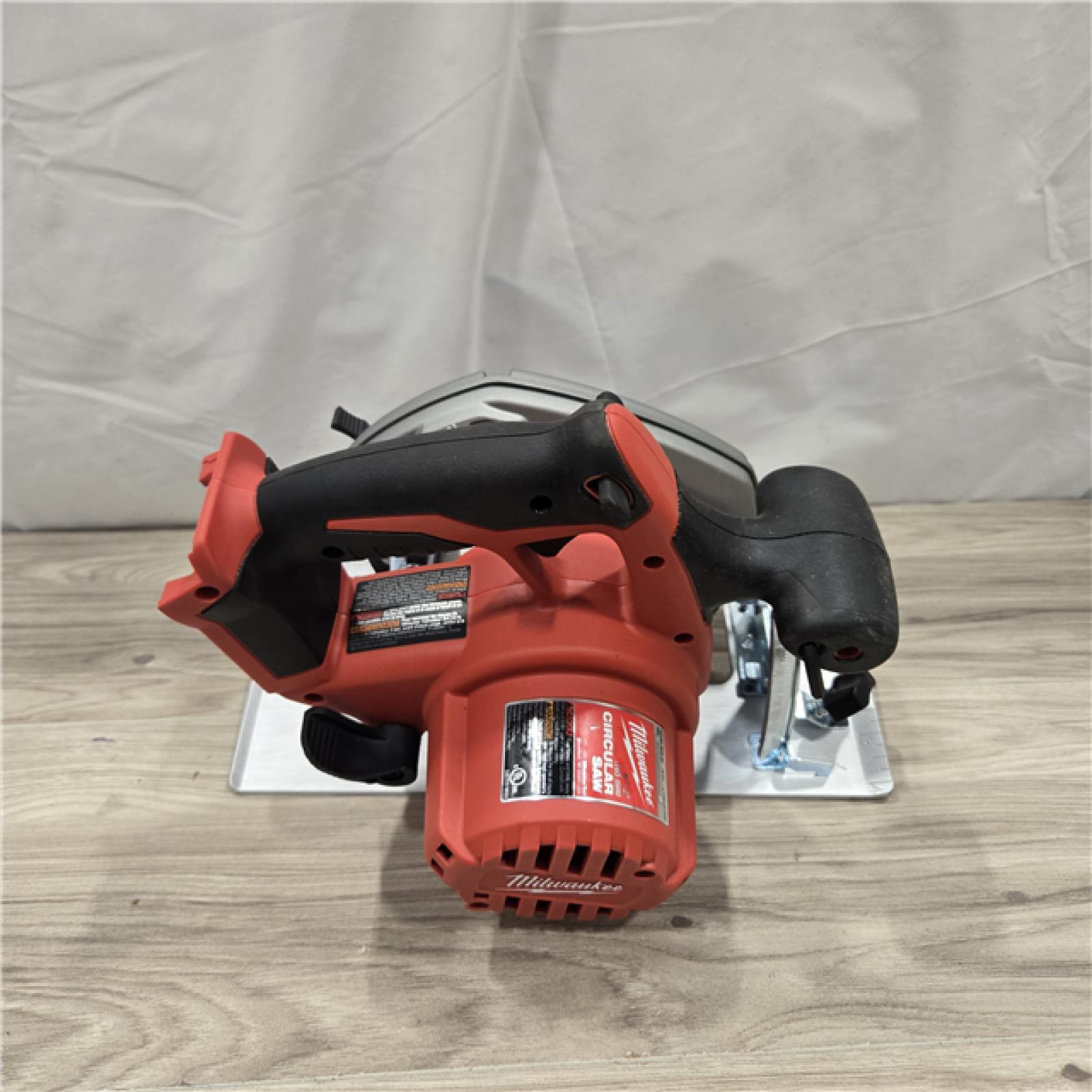 AS-IS Milwaukee 2630-20 M18 Cordless 6-1/2 Circular Saw (Bare Tool Only)