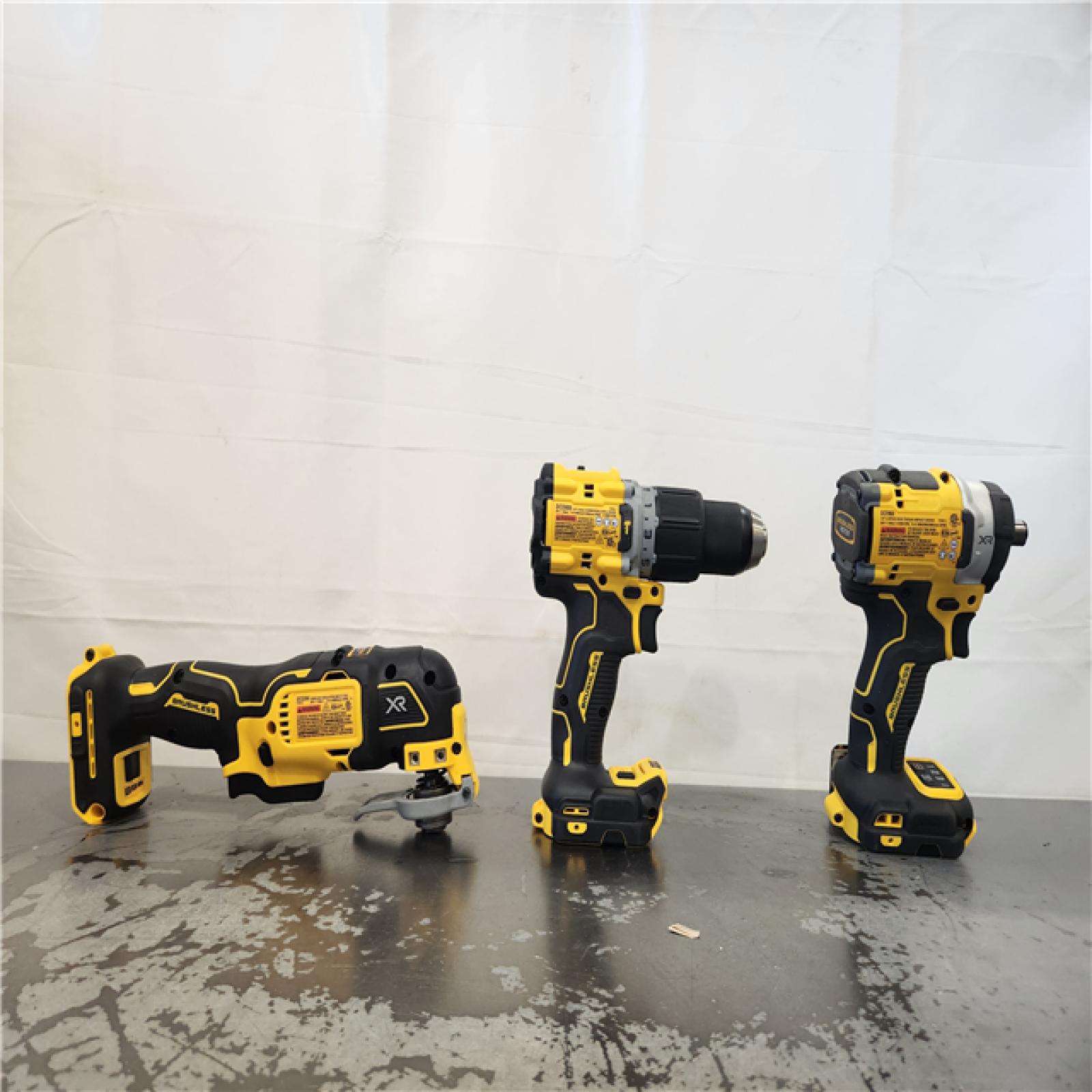 AS-IS- DeWalt 20V MAX Lithium-Ion Cordless 3-Tool Combo Kit with (2) FLEXVOLT 6.0 Ah Batteries and Charger