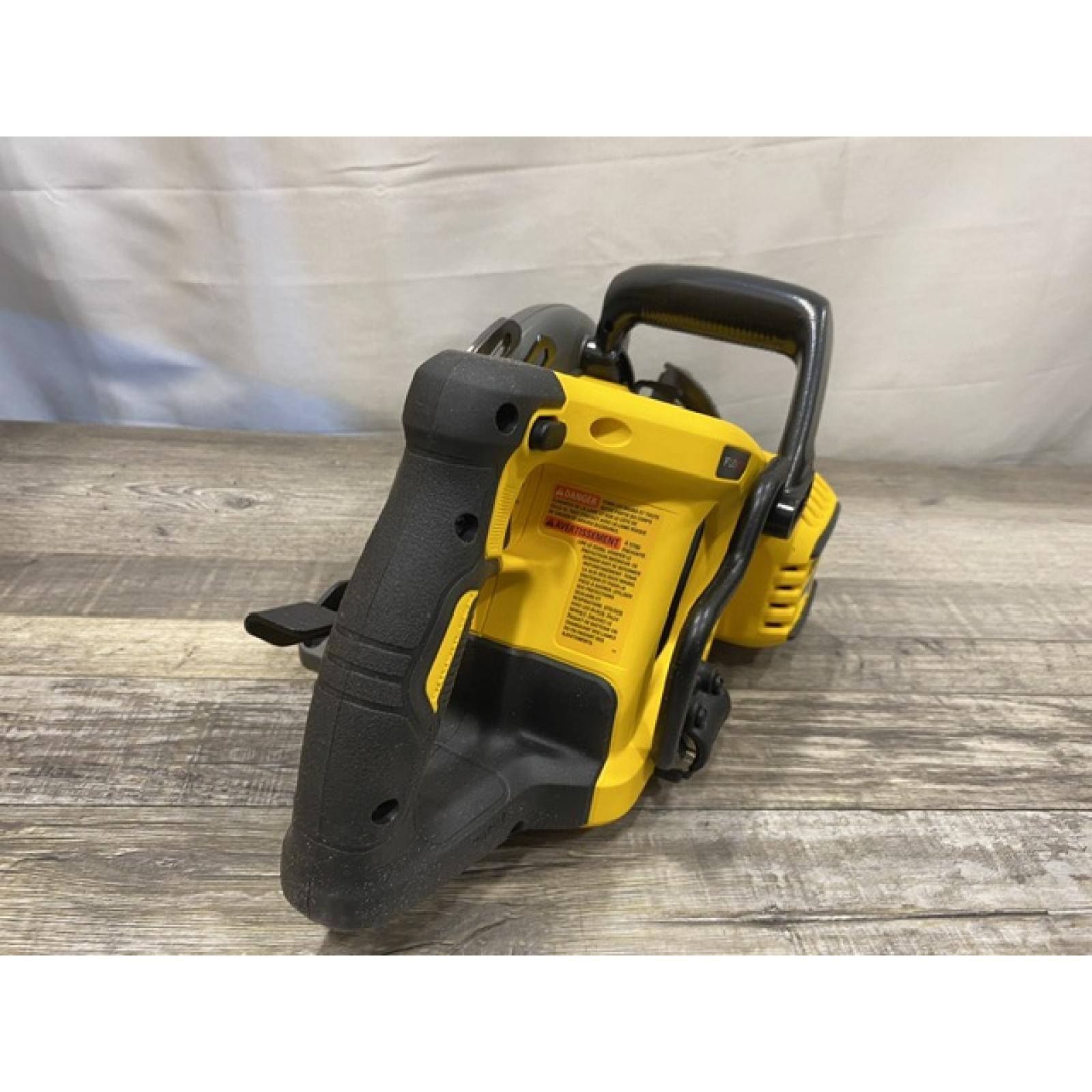 AS-IS DEWALT FLEXVOLT 60V MAX Cordless Brushless 7-1/4 in. Wormdrive Style Circular Saw (Tool Only)