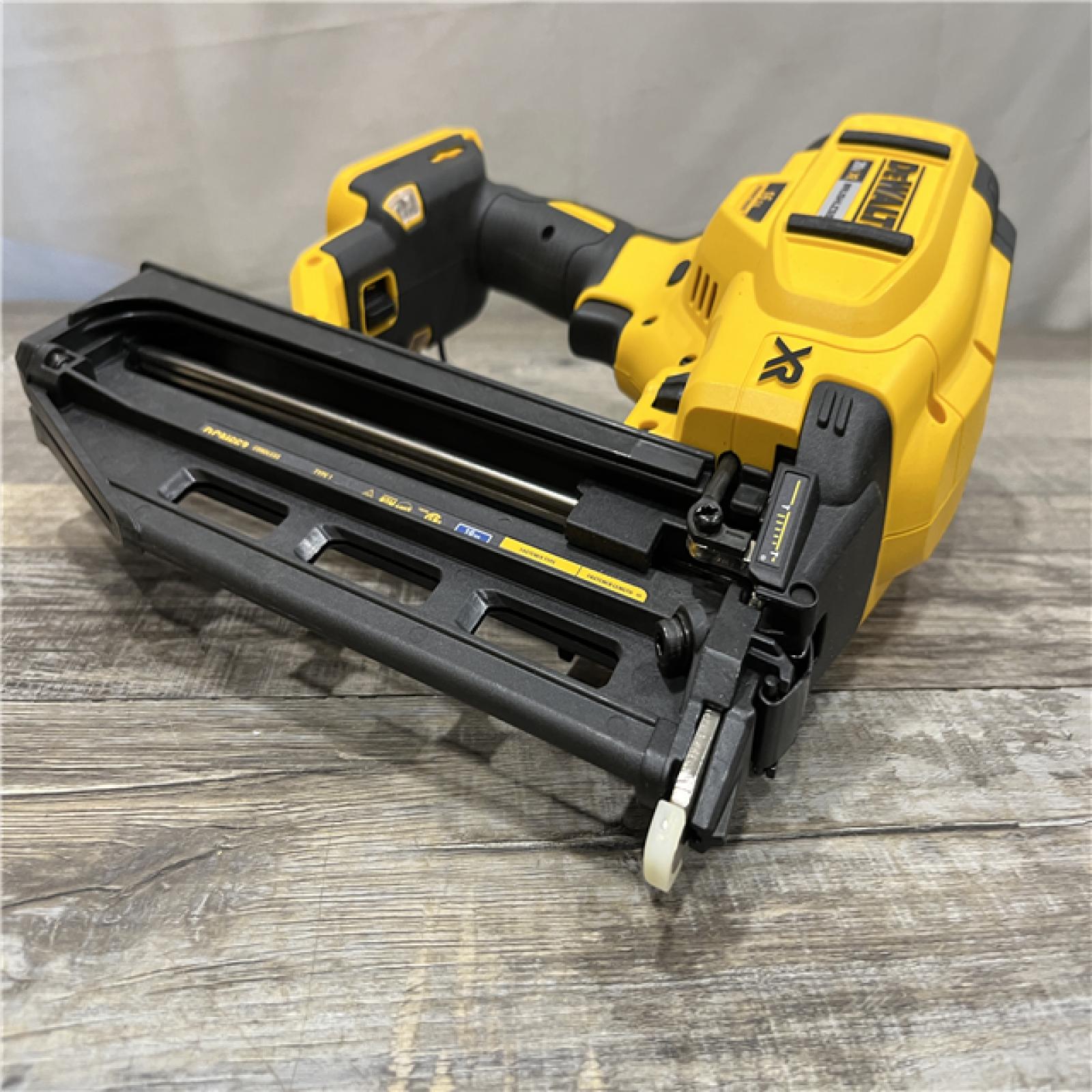 AS-IS DEWALT 20V MAX XR 16-Gauge Lithium-Ion Cordless Finish Nailer (Tool Only)
